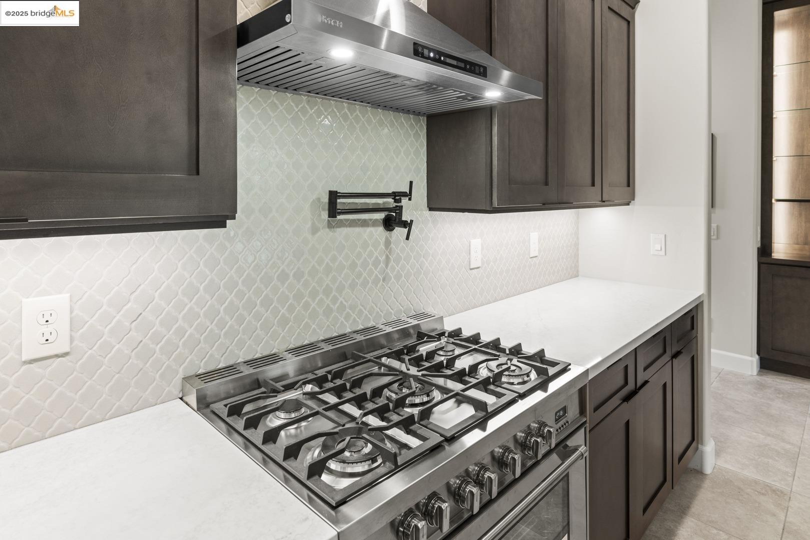 Detail Gallery Image 19 of 57 For 1816 Stone House Ln, Lincoln,  CA 95648 - 3 Beds | 2 Baths