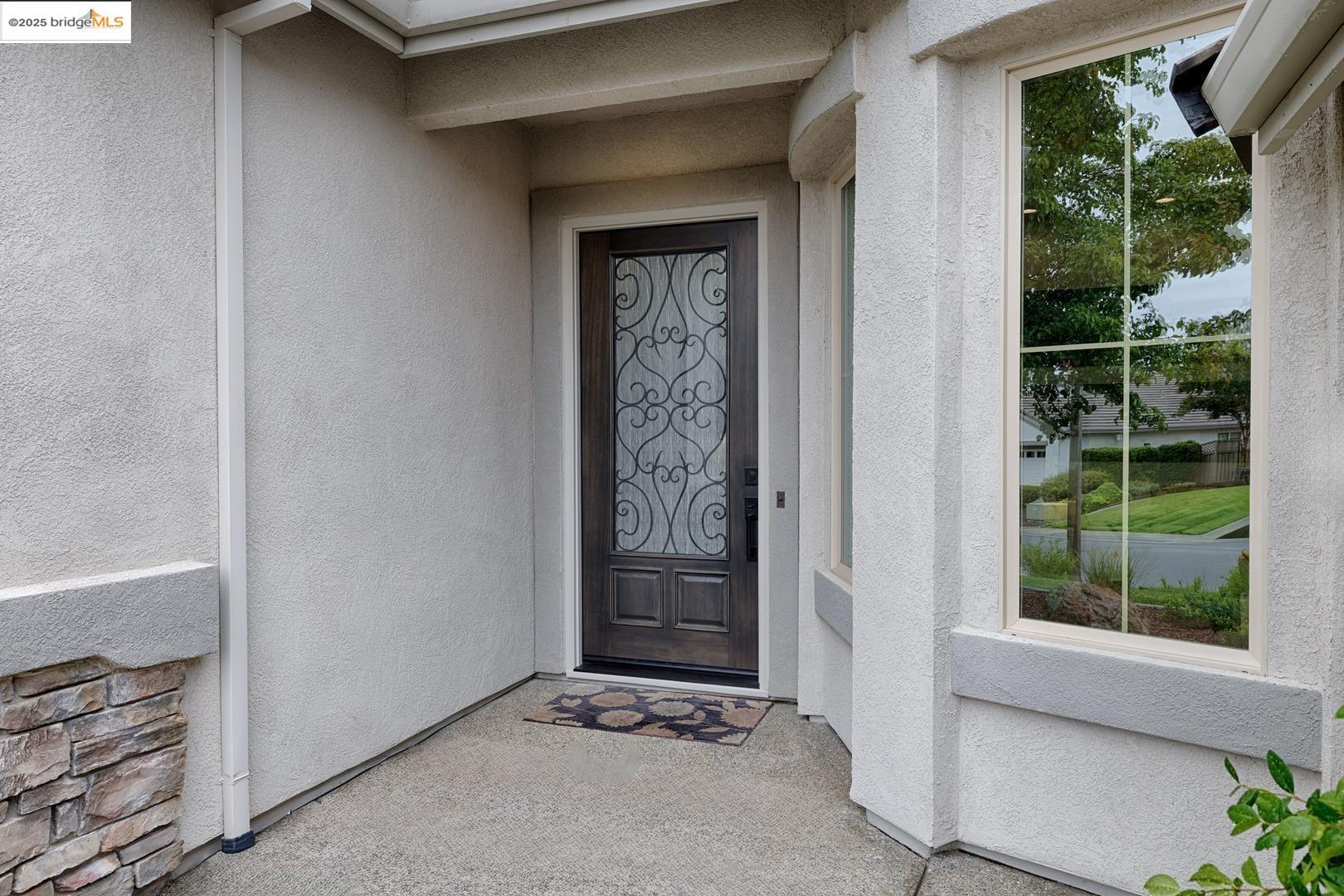 Detail Gallery Image 3 of 57 For 1816 Stone House Ln, Lincoln,  CA 95648 - 3 Beds | 2 Baths