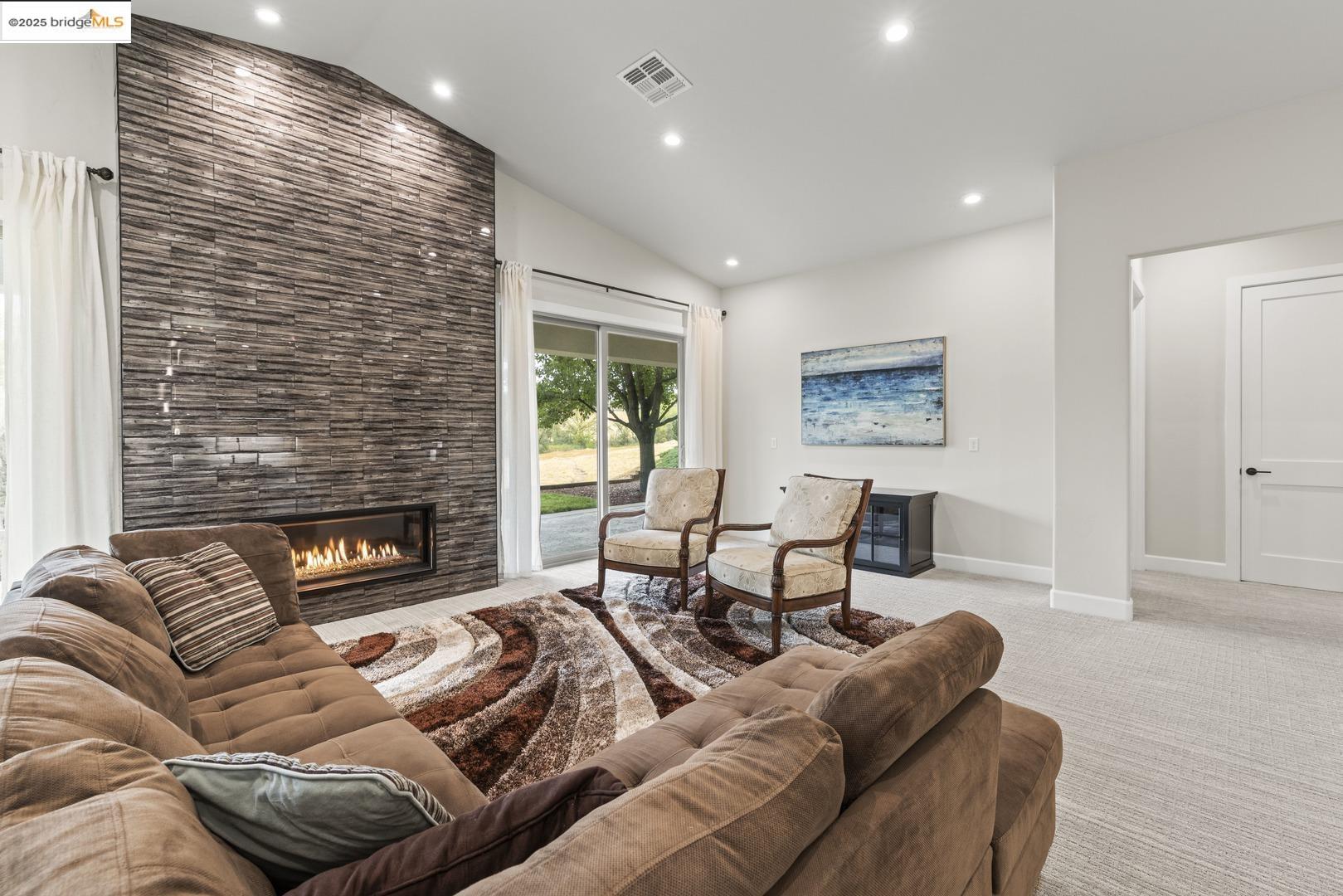 Detail Gallery Image 24 of 57 For 1816 Stone House Ln, Lincoln,  CA 95648 - 3 Beds | 2 Baths