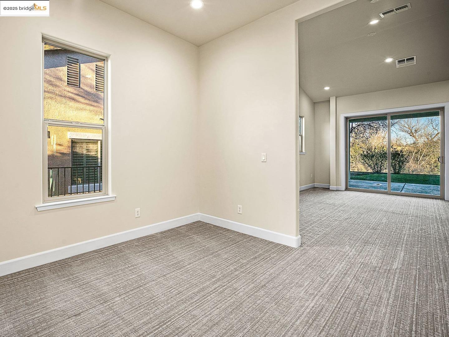 Detail Gallery Image 30 of 57 For 1816 Stone House Ln, Lincoln,  CA 95648 - 3 Beds | 2 Baths