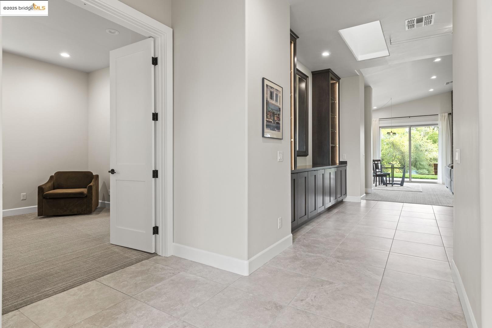 Detail Gallery Image 9 of 57 For 1816 Stone House Ln, Lincoln,  CA 95648 - 3 Beds | 2 Baths