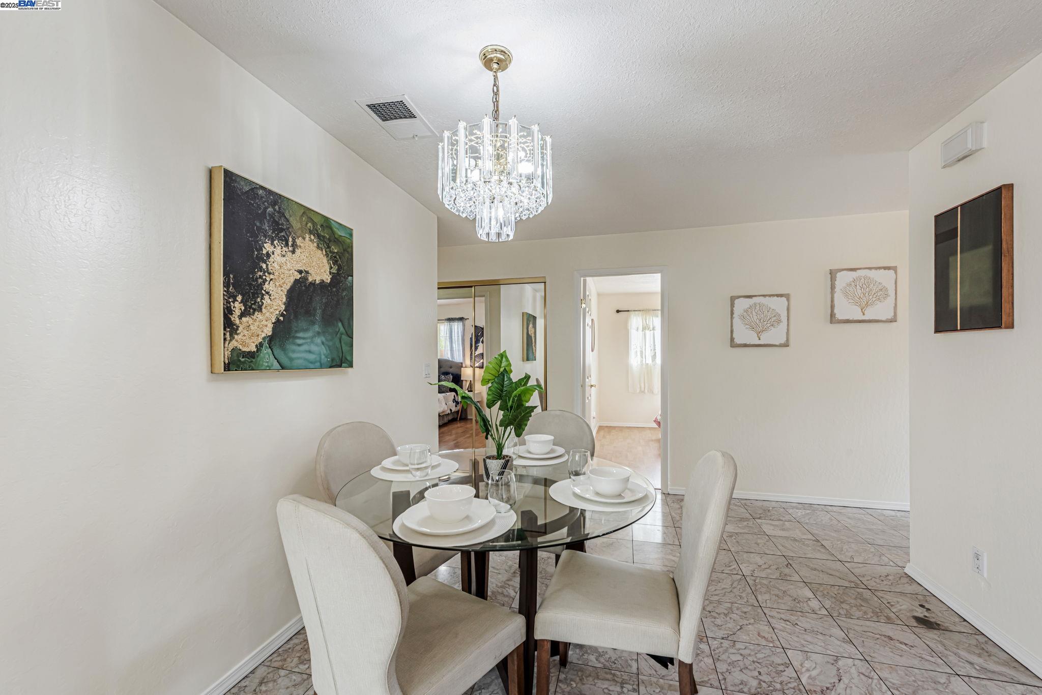 Detail Gallery Image 9 of 23 For 7765 Yew Ct, Newark,  CA 94560 - 4 Beds | 2 Baths