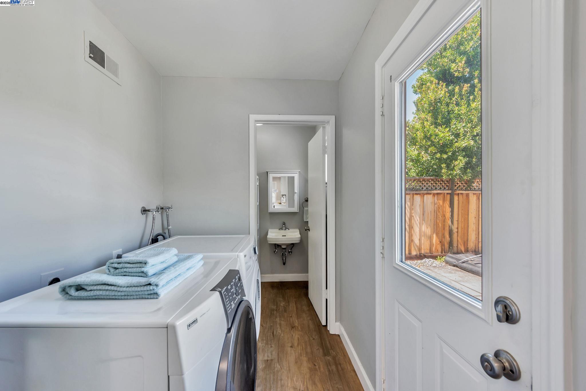 Detail Gallery Image 45 of 56 For 43163 Isle Royal Street, Fremont,  CA 94538 - 4 Beds | 2/1 Baths