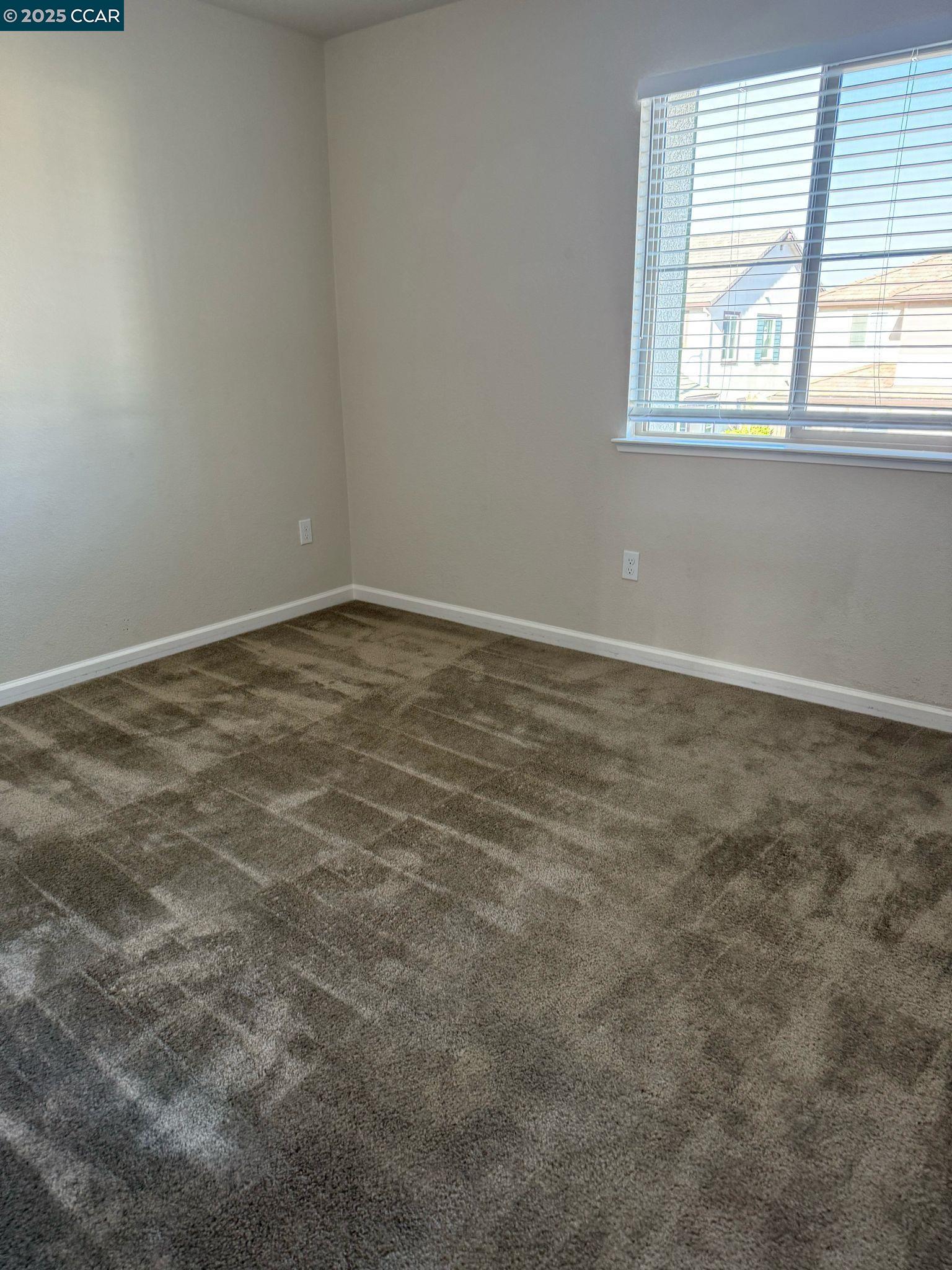 Detail Gallery Image 14 of 19 For 2413 Chandon Circle, Modesto,  CA 95355-8530 - 3 Beds | 3 Baths