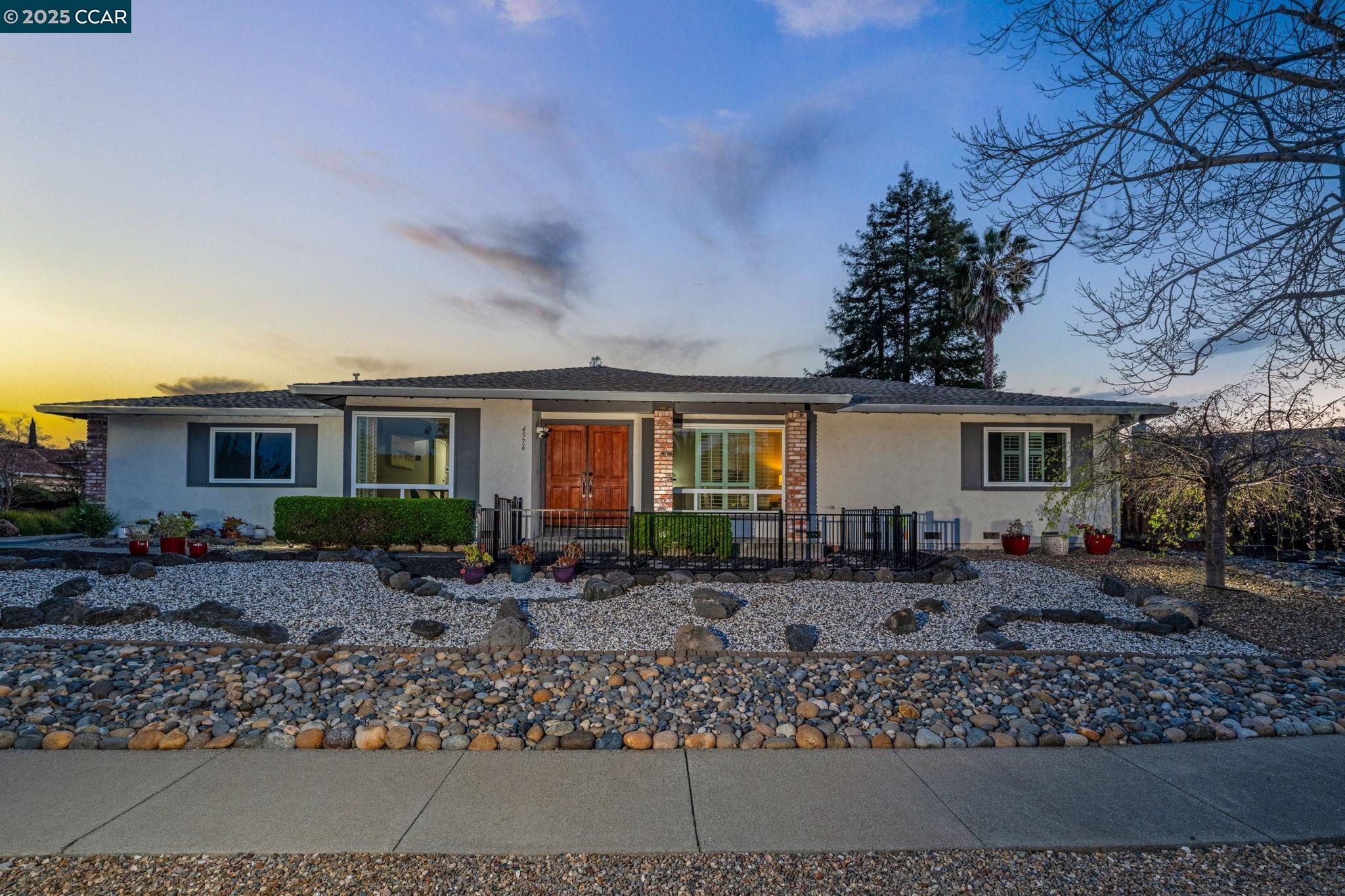 Detail Gallery Image 1 of 1 For 4576 Deercreek Ln, Concord,  CA 94521-4346 - 2 Beds | 2 Baths