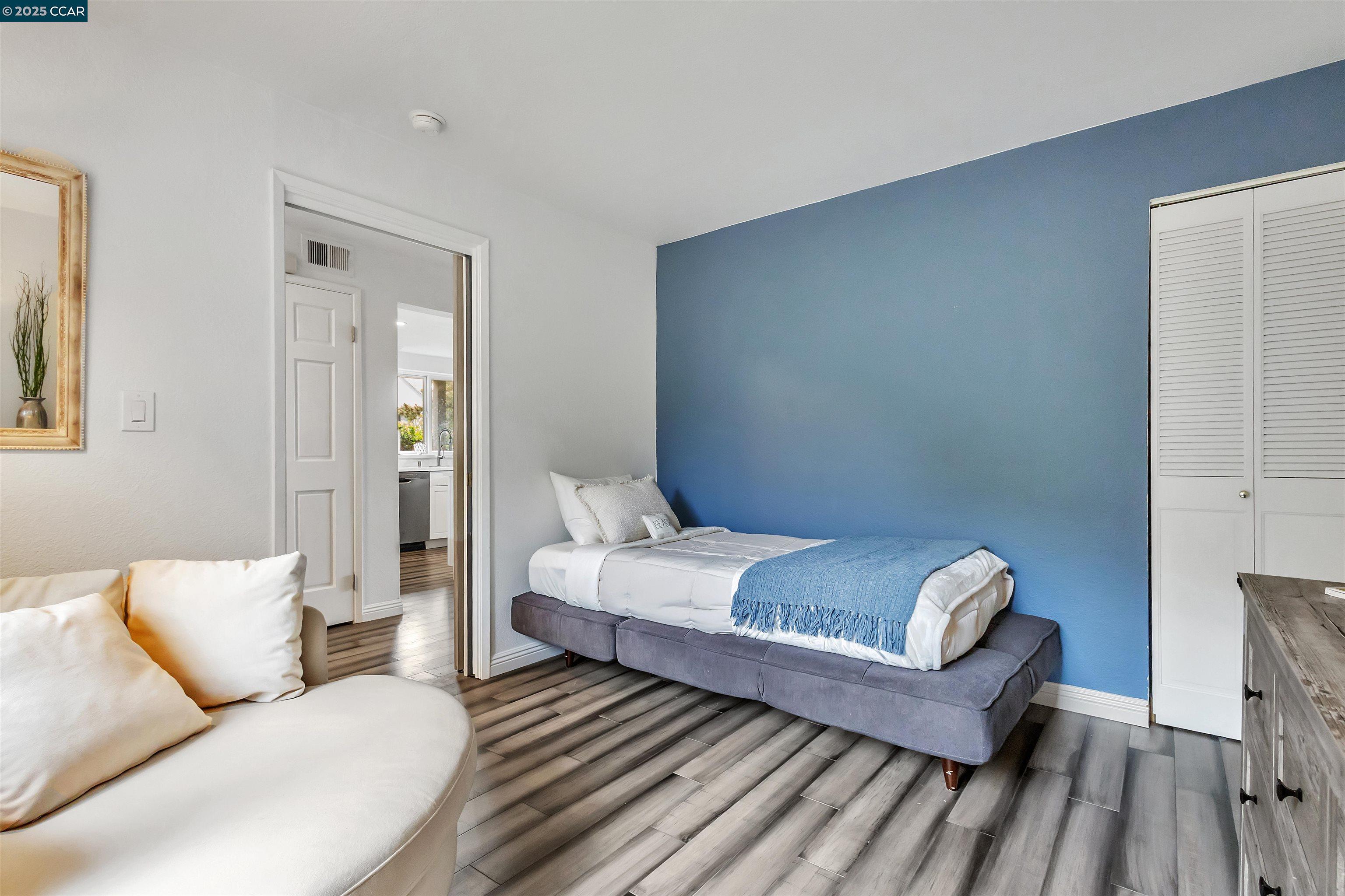 Detail Gallery Image 15 of 39 For 200 Palmetto Avenue, Pacifica,  CA 94404 - 2 Beds | 2 Baths