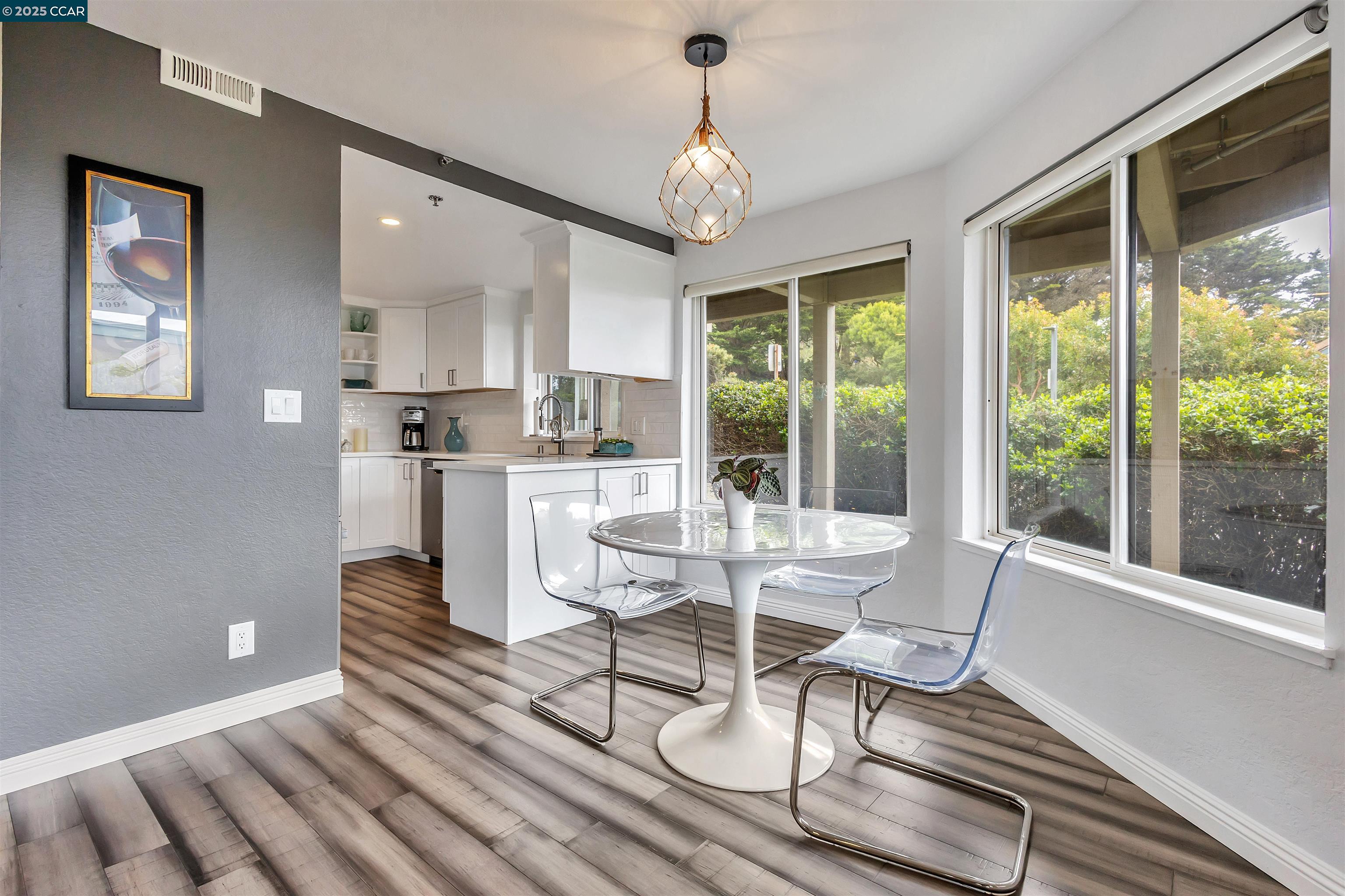 Detail Gallery Image 29 of 39 For 200 Palmetto Avenue, Pacifica,  CA 94404 - 2 Beds | 2 Baths