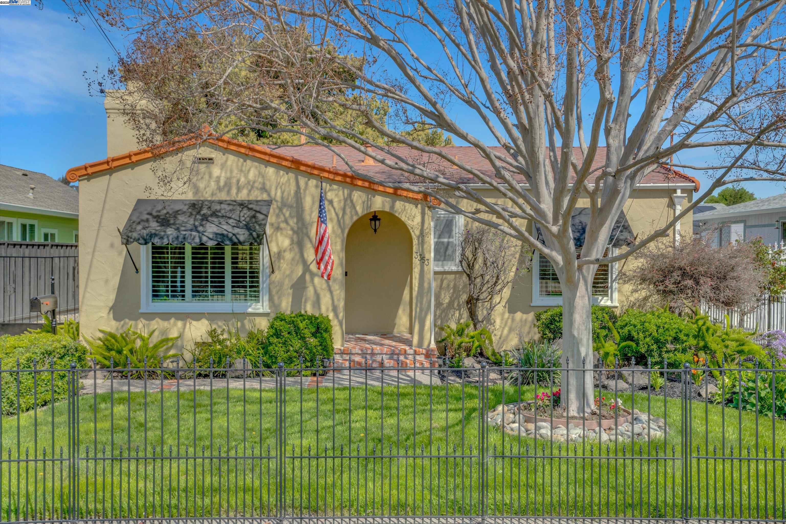 Detail Gallery Image 1 of 1 For 3353 Greenwood Drive, Fremont,  CA 94536 - 2 Beds | 2 Baths
