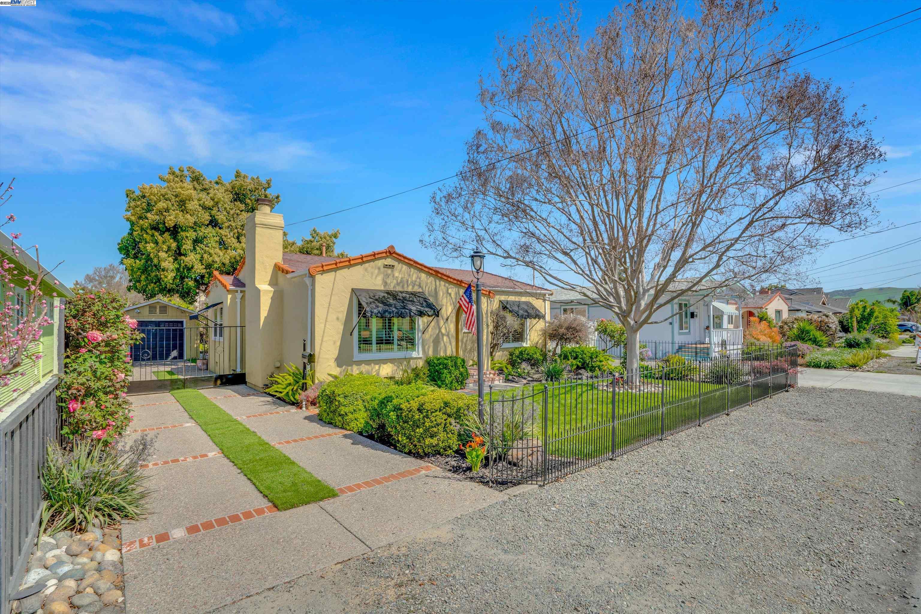 3353 Greenwood Drive, Fremont, California 94536, 2 Bedrooms Bedrooms, 6 Rooms Rooms,2 BathroomsBathrooms,Residential,For Sale,3353 Greenwood Drive,41092972
