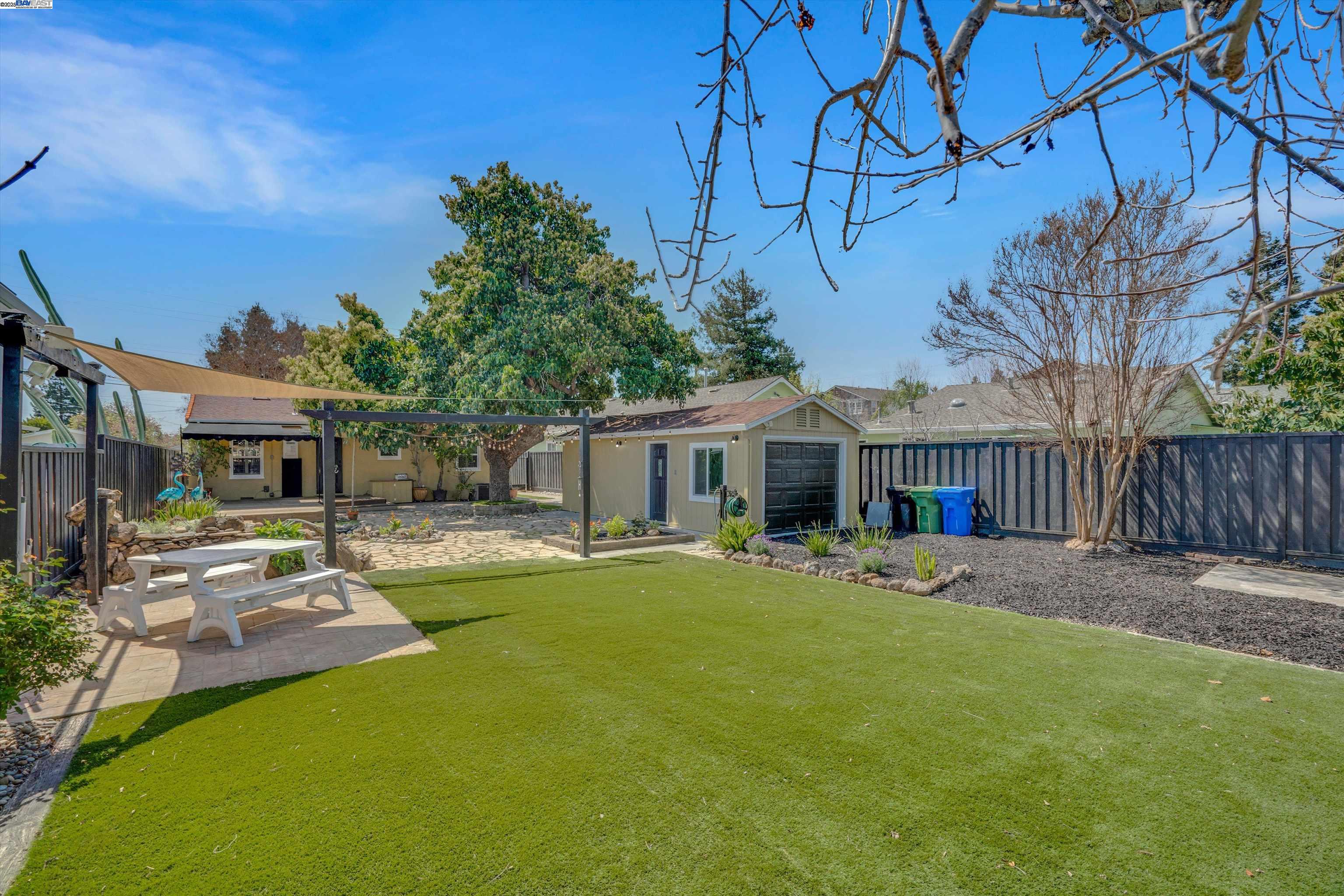 3353 Greenwood Drive, Fremont, California 94536, 2 Bedrooms Bedrooms, 6 Rooms Rooms,2 BathroomsBathrooms,Residential,For Sale,3353 Greenwood Drive,41092972