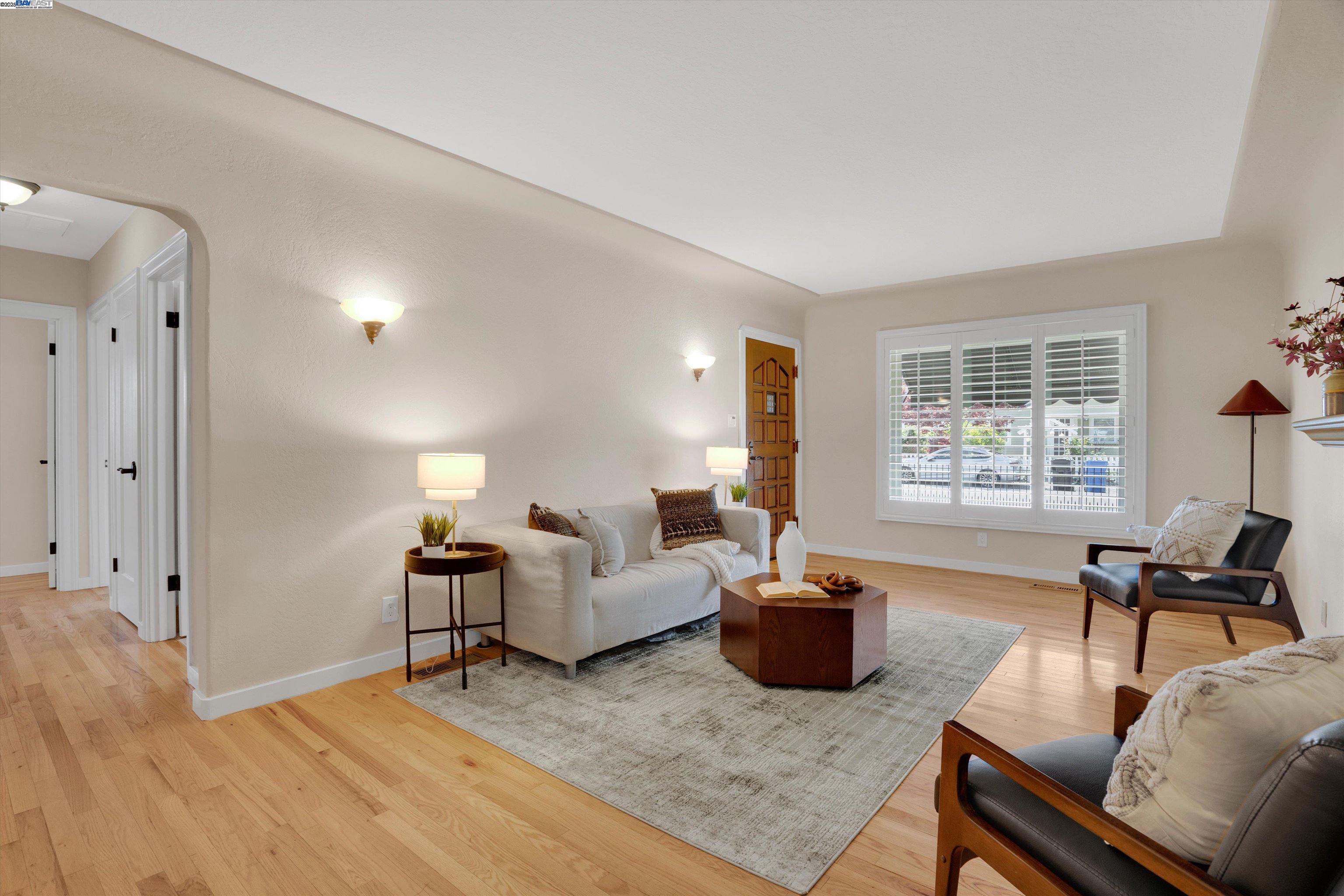 3353 Greenwood Drive, Fremont, California 94536, 2 Bedrooms Bedrooms, 6 Rooms Rooms,2 BathroomsBathrooms,Residential,For Sale,3353 Greenwood Drive,41092972