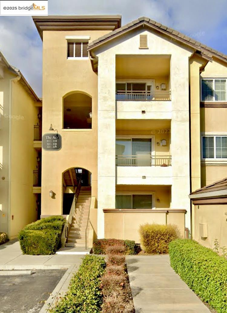 Detail Gallery Image 1 of 34 For 1360 Shady Lane #1012,  Turlock,  CA 95382 - 2 Beds | 2 Baths