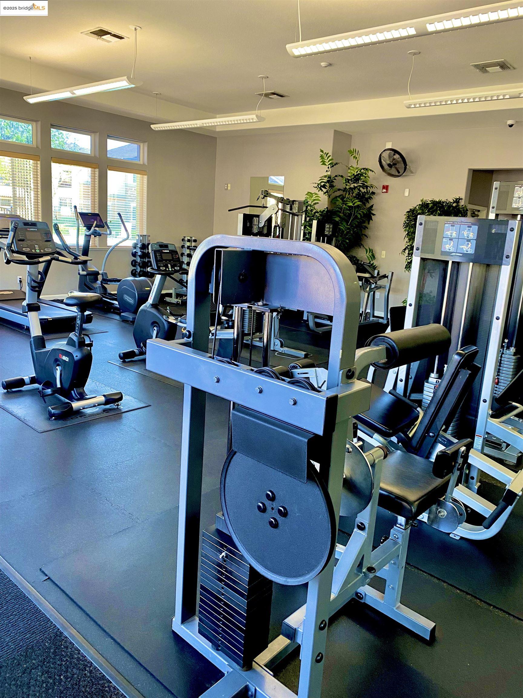 Detail Gallery Image 24 of 34 For 1360 Shady Lane #1012,  Turlock,  CA 95382 - 2 Beds | 2 Baths