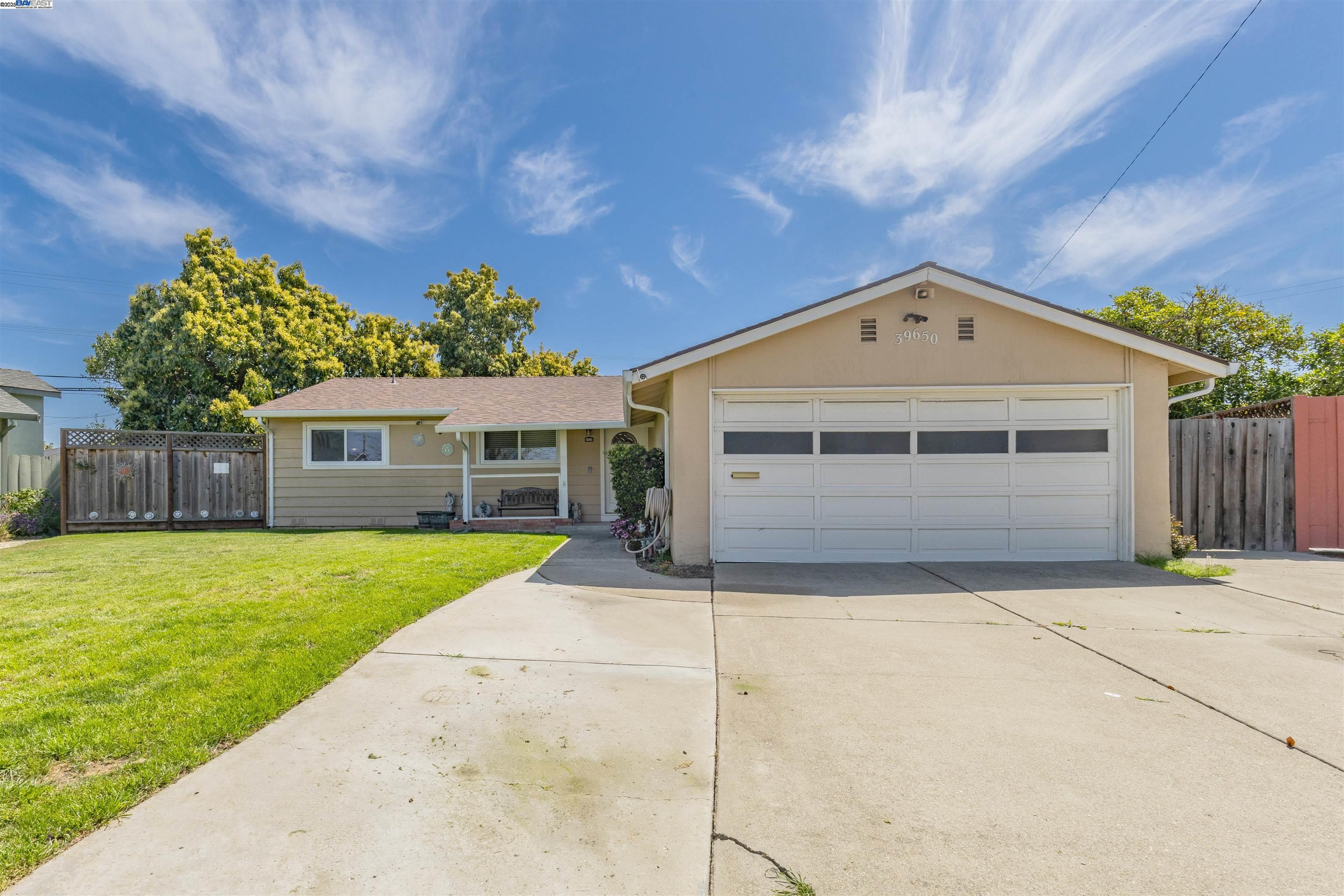 Detail Gallery Image 1 of 1 For 39650 Bliss Ct, Fremont,  CA 94538 - 4 Beds | 3 Baths
