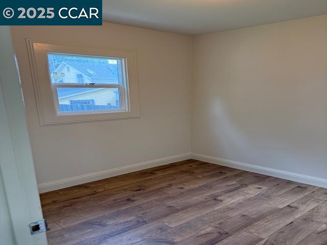 Detail Gallery Image 5 of 12 For 738 Maine, Vallejo,  CA 94590 - 3 Beds | 1 Baths