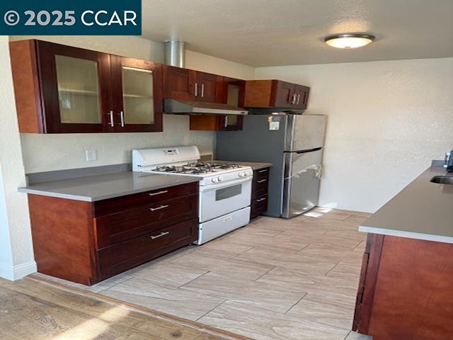 Detail Gallery Image 7 of 12 For 738 Maine, Vallejo,  CA 94590 - 3 Beds | 1 Baths