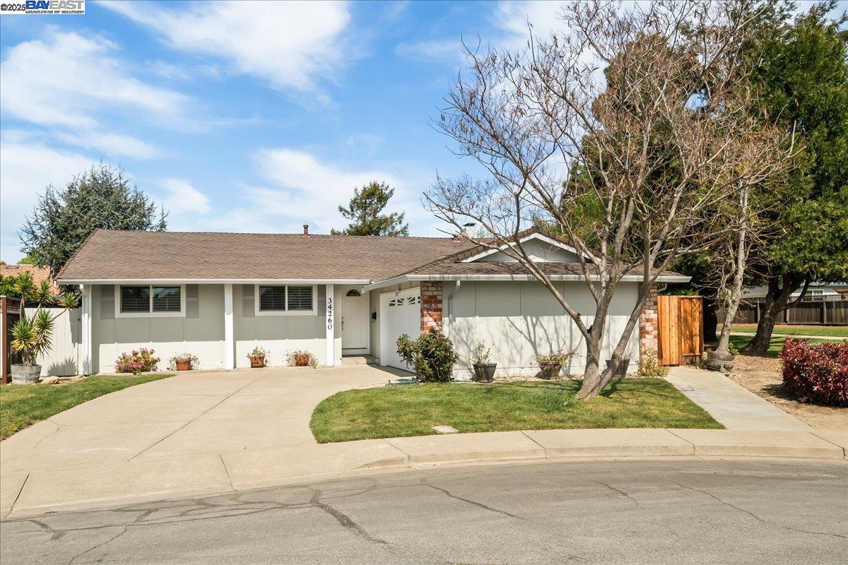 Detail Gallery Image 1 of 1 For 34260 Sterne Ct, Fremont,  CA 94555 - 4 Beds | 2 Baths
