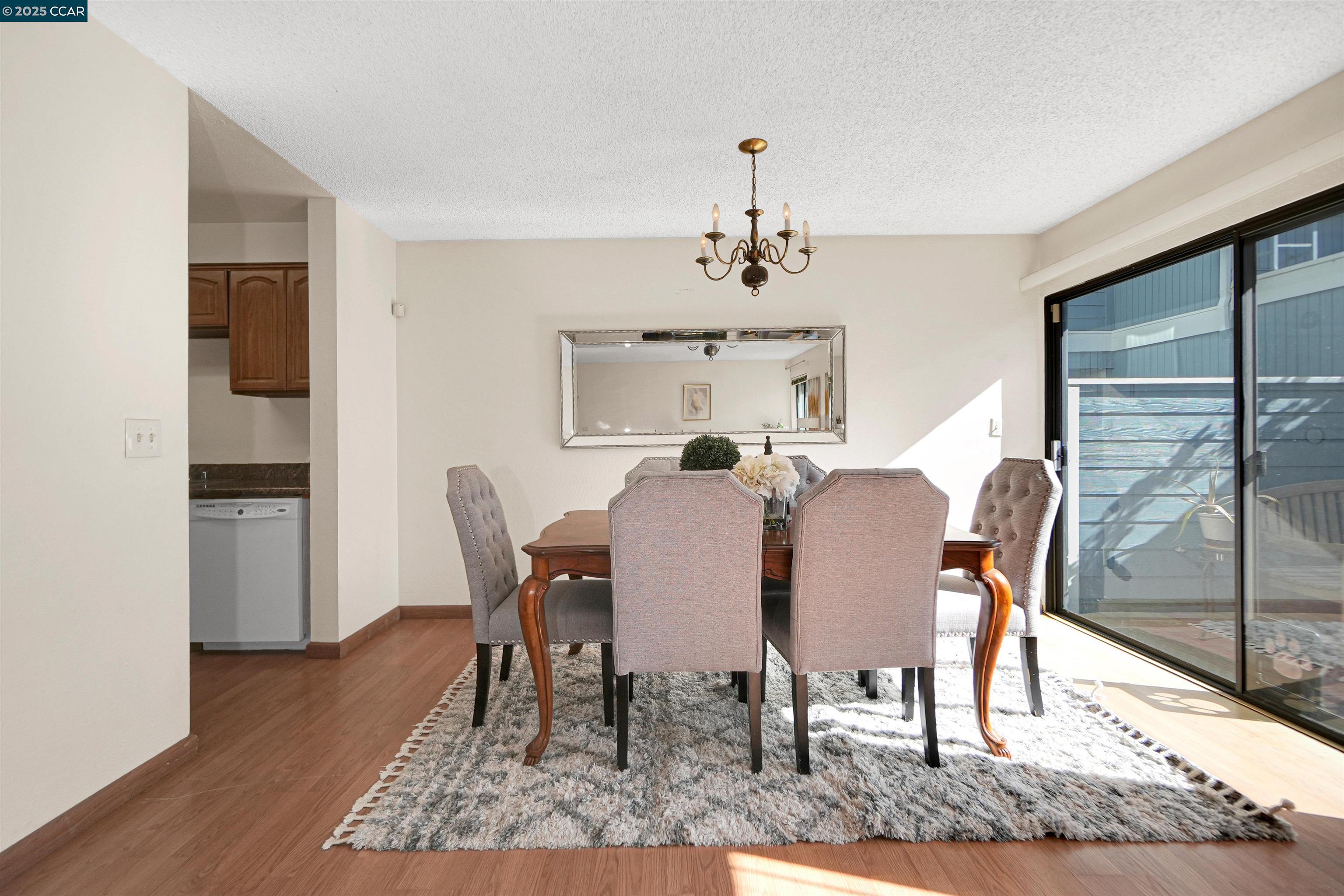 Detail Gallery Image 12 of 45 For 504 Athena #6,  Hercules,  CA 94547 - 3 Beds | 2/1 Baths