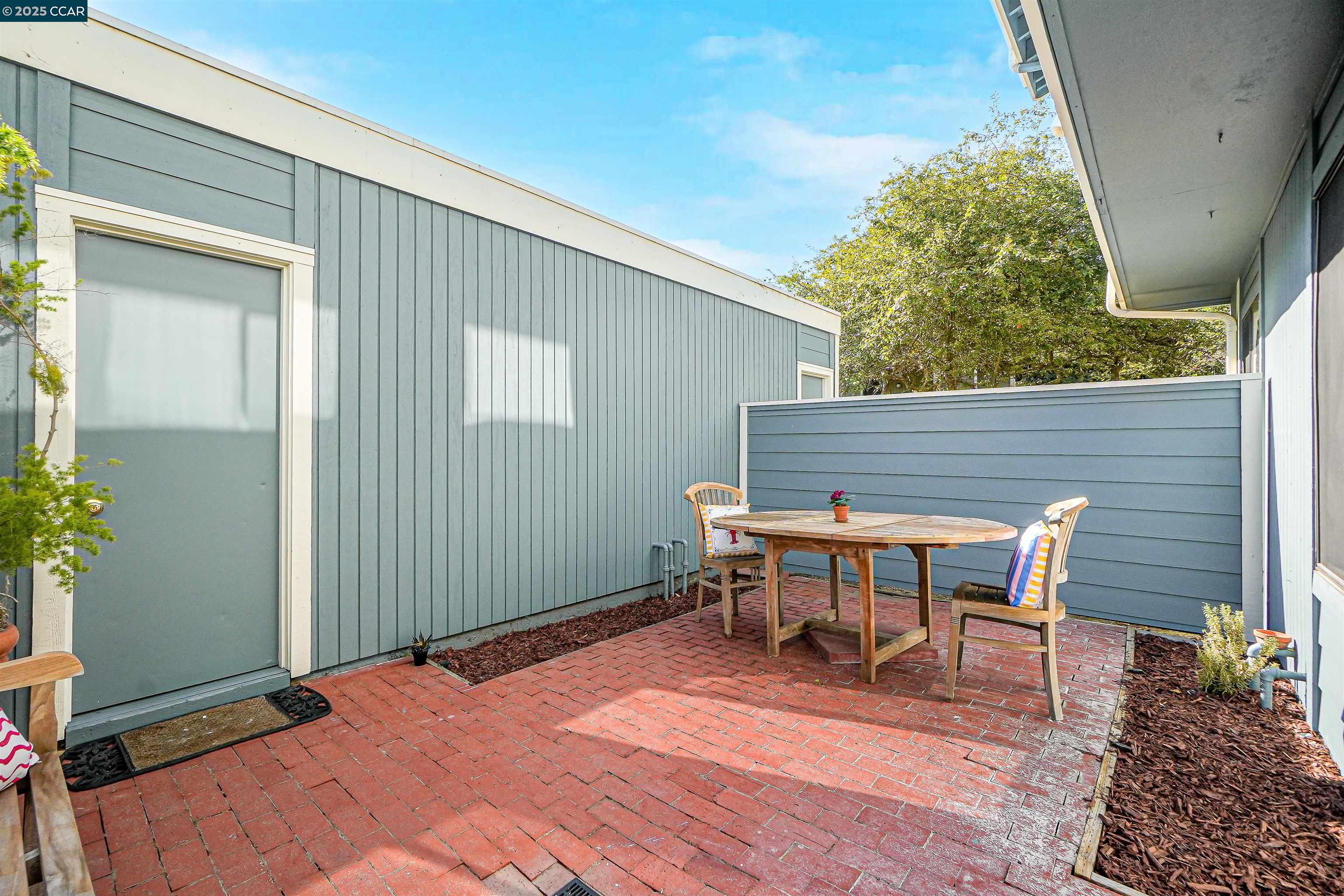Detail Gallery Image 34 of 45 For 504 Athena #6,  Hercules,  CA 94547 - 3 Beds | 2/1 Baths