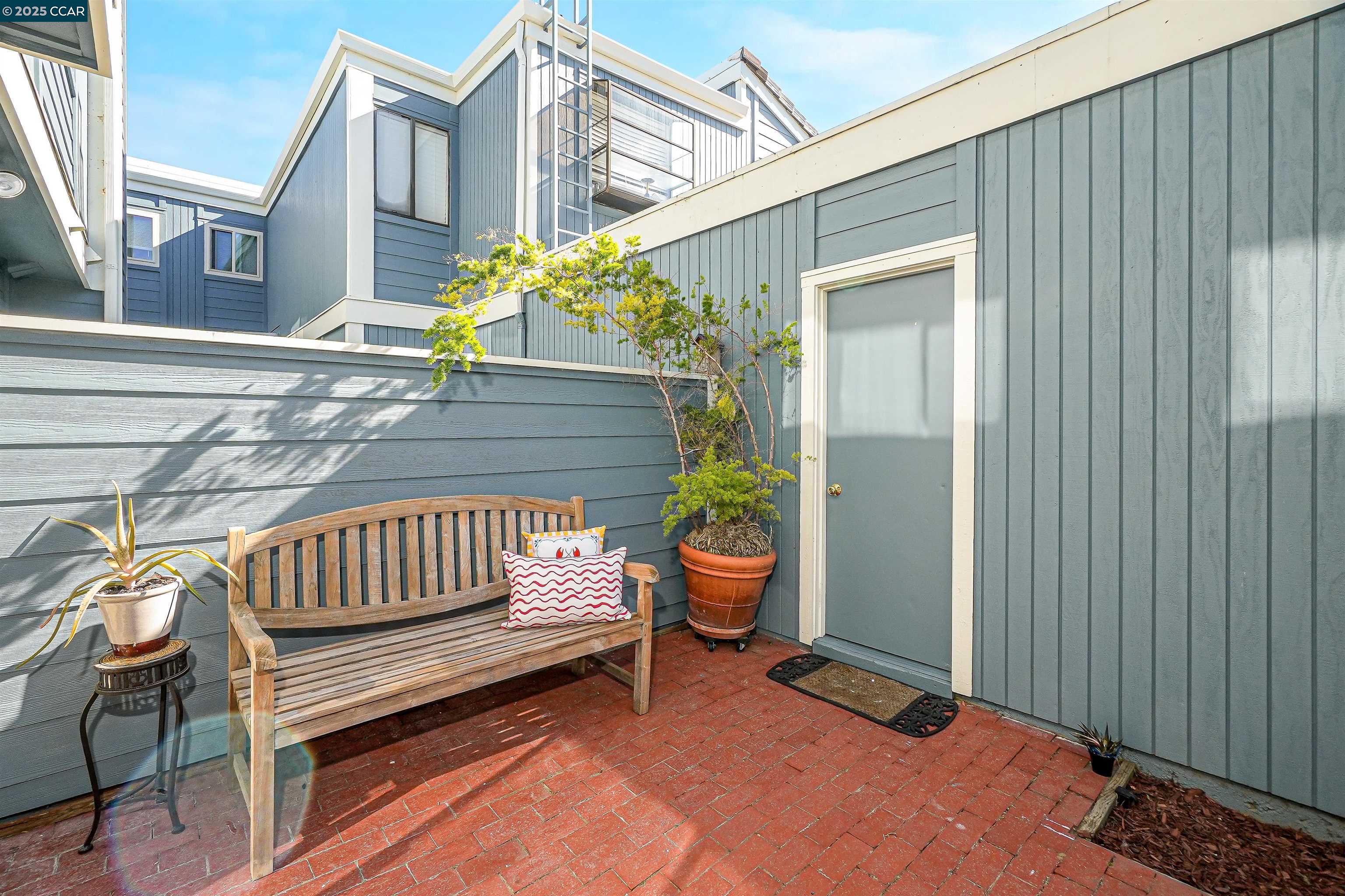 Detail Gallery Image 35 of 45 For 504 Athena #6,  Hercules,  CA 94547 - 3 Beds | 2/1 Baths