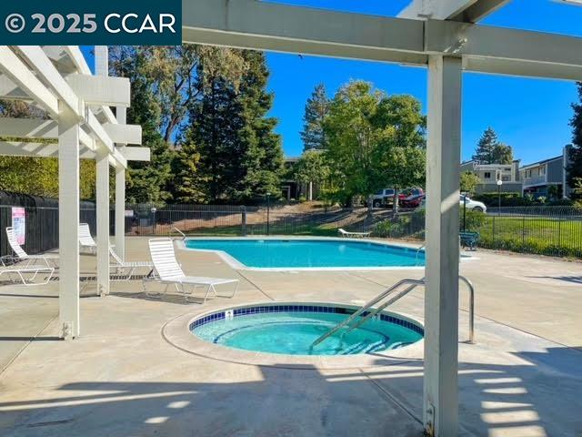 Photo #5: 41092993 Listing 