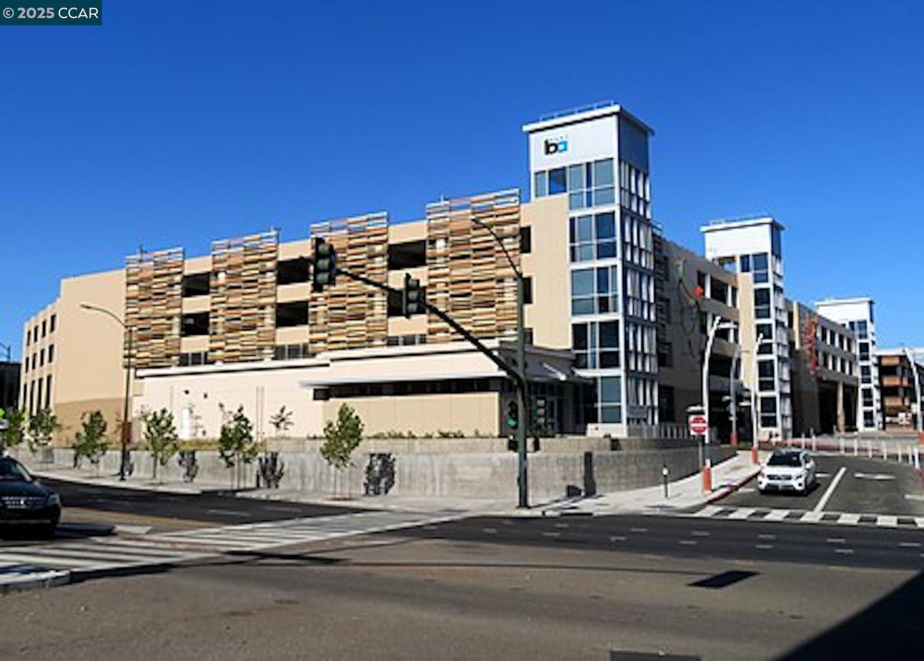 Photo #2: 41092999 Listing 