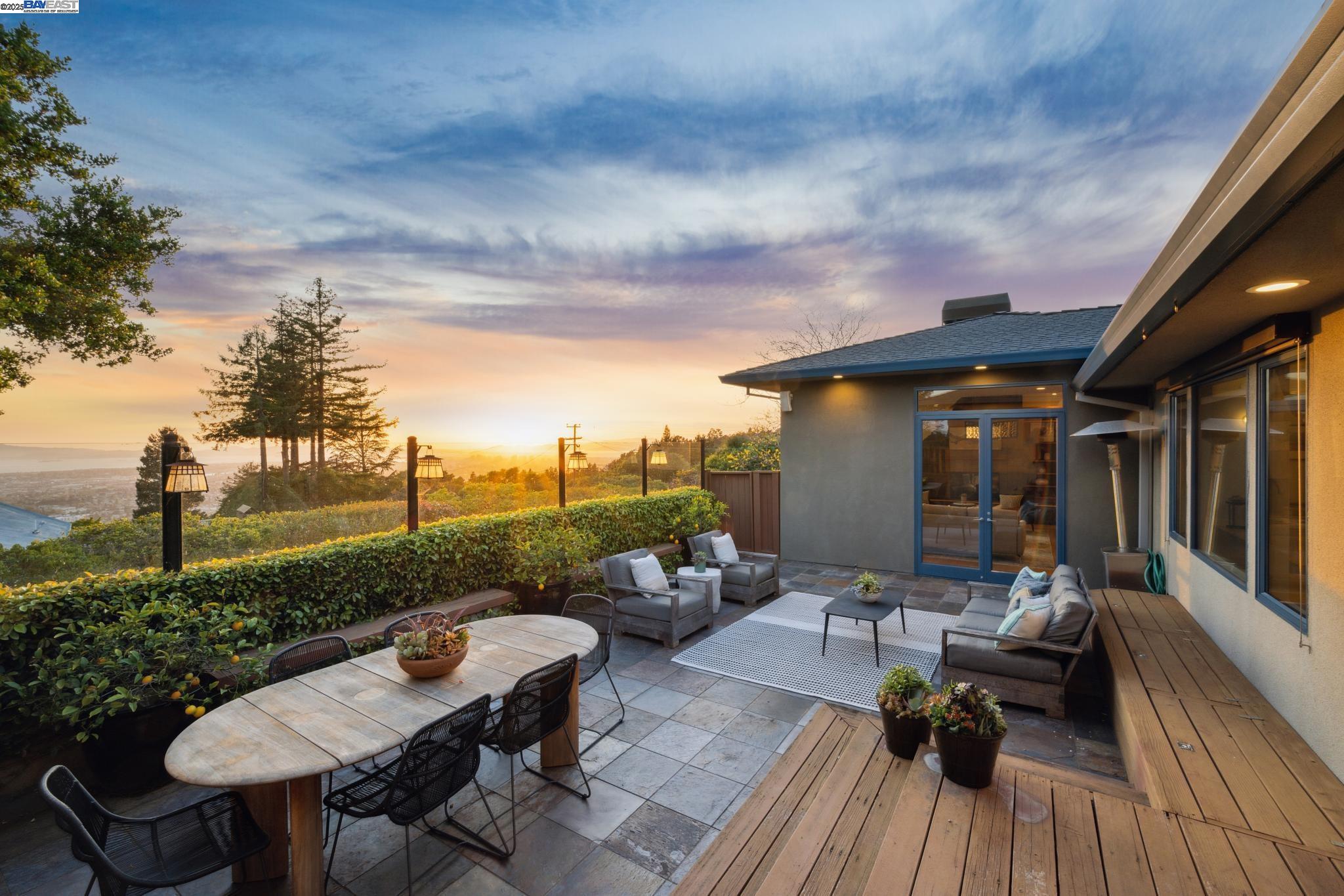 Detail Gallery Image 25 of 60 For 5550 Fernhoff Road, Oakland,  CA 94619 - 5 Beds | 4 Baths
