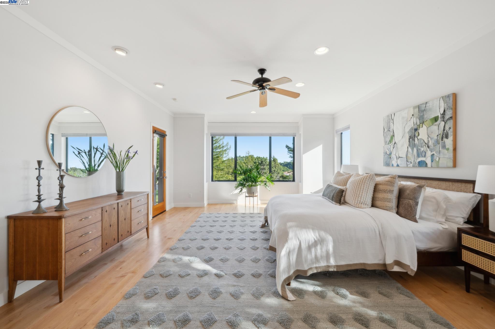 Detail Gallery Image 27 of 60 For 5550 Fernhoff Road, Oakland,  CA 94619 - 5 Beds | 4 Baths