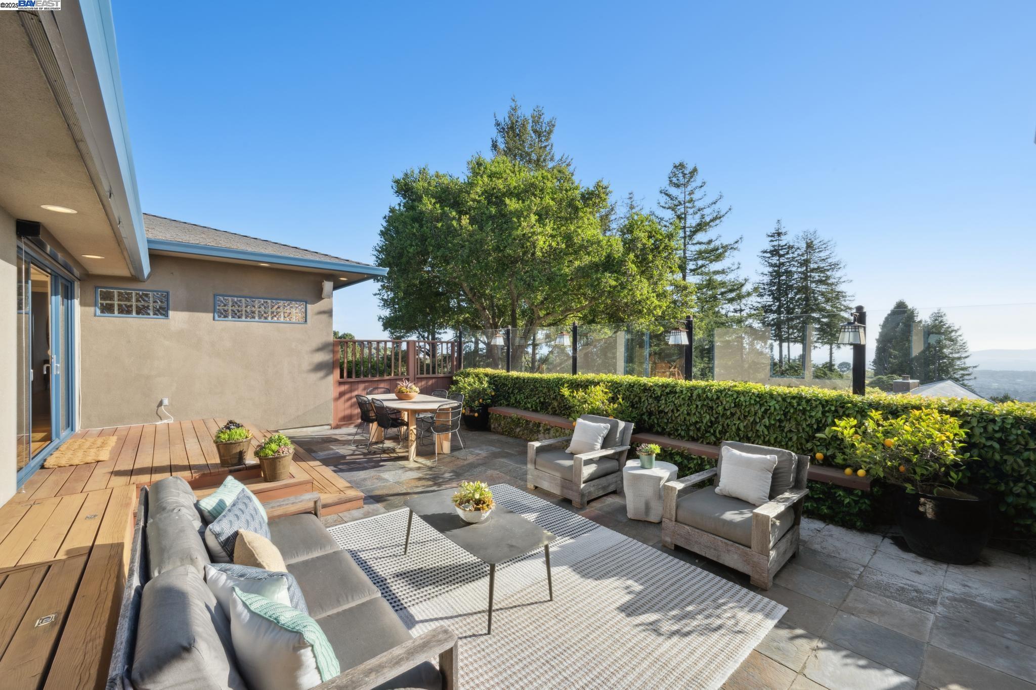 Detail Gallery Image 46 of 60 For 5550 Fernhoff Road, Oakland,  CA 94619 - 5 Beds | 4 Baths