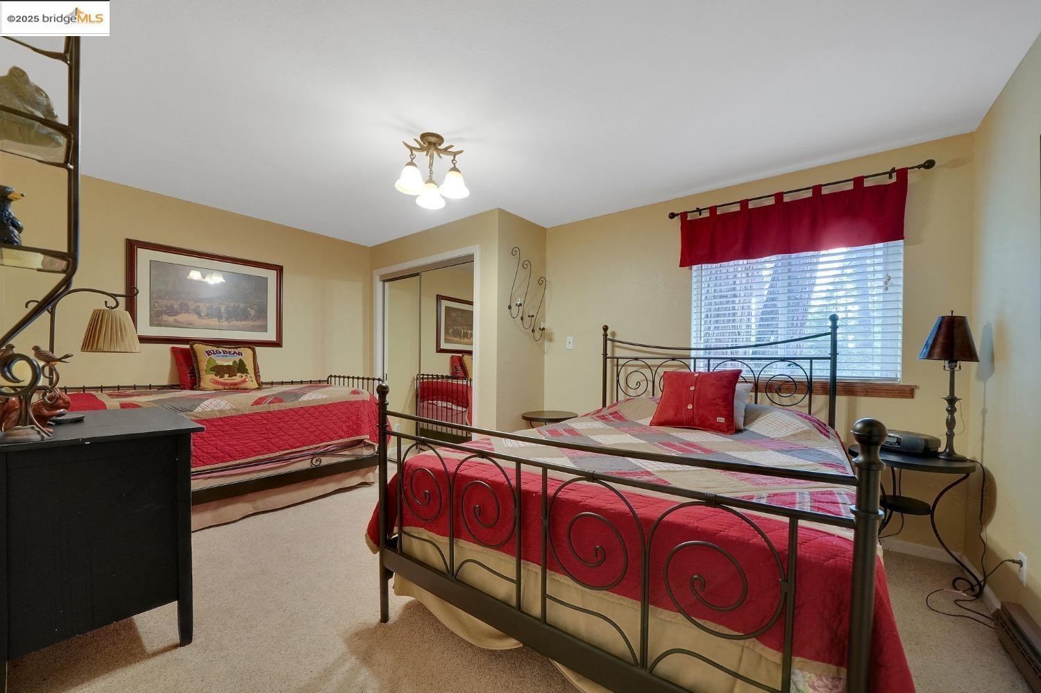 Detail Gallery Image 10 of 38 For 385 Russell Dr 1, Arnold,  CA 95223 - 3 Beds | 3 Baths