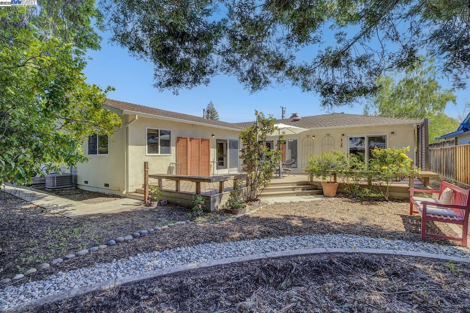 Detail Gallery Image 41 of 51 For 3967 Majestic Dr, Concord,  CA 94519 - 4 Beds | 3 Baths