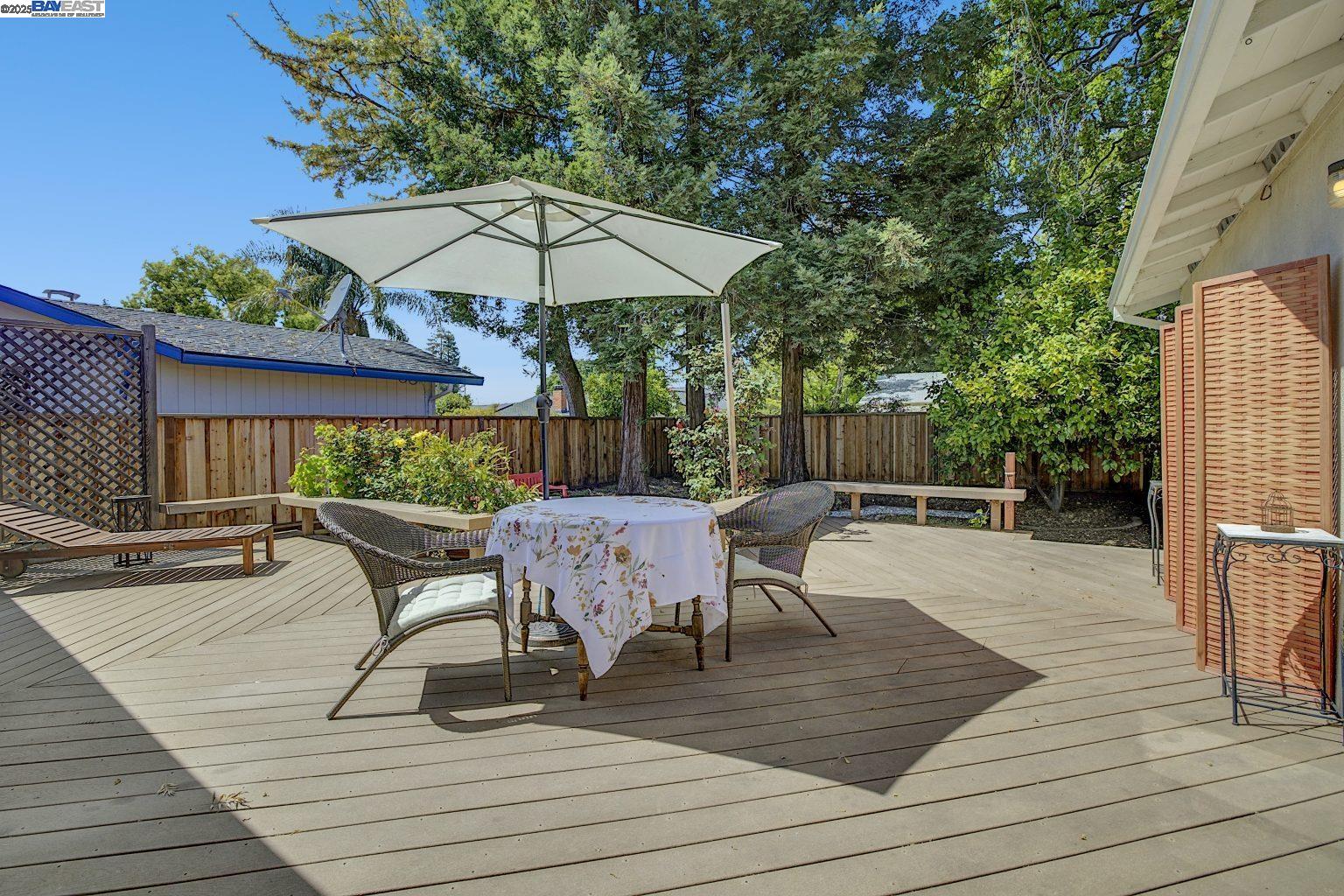 Detail Gallery Image 43 of 51 For 3967 Majestic Dr, Concord,  CA 94519 - 4 Beds | 3 Baths
