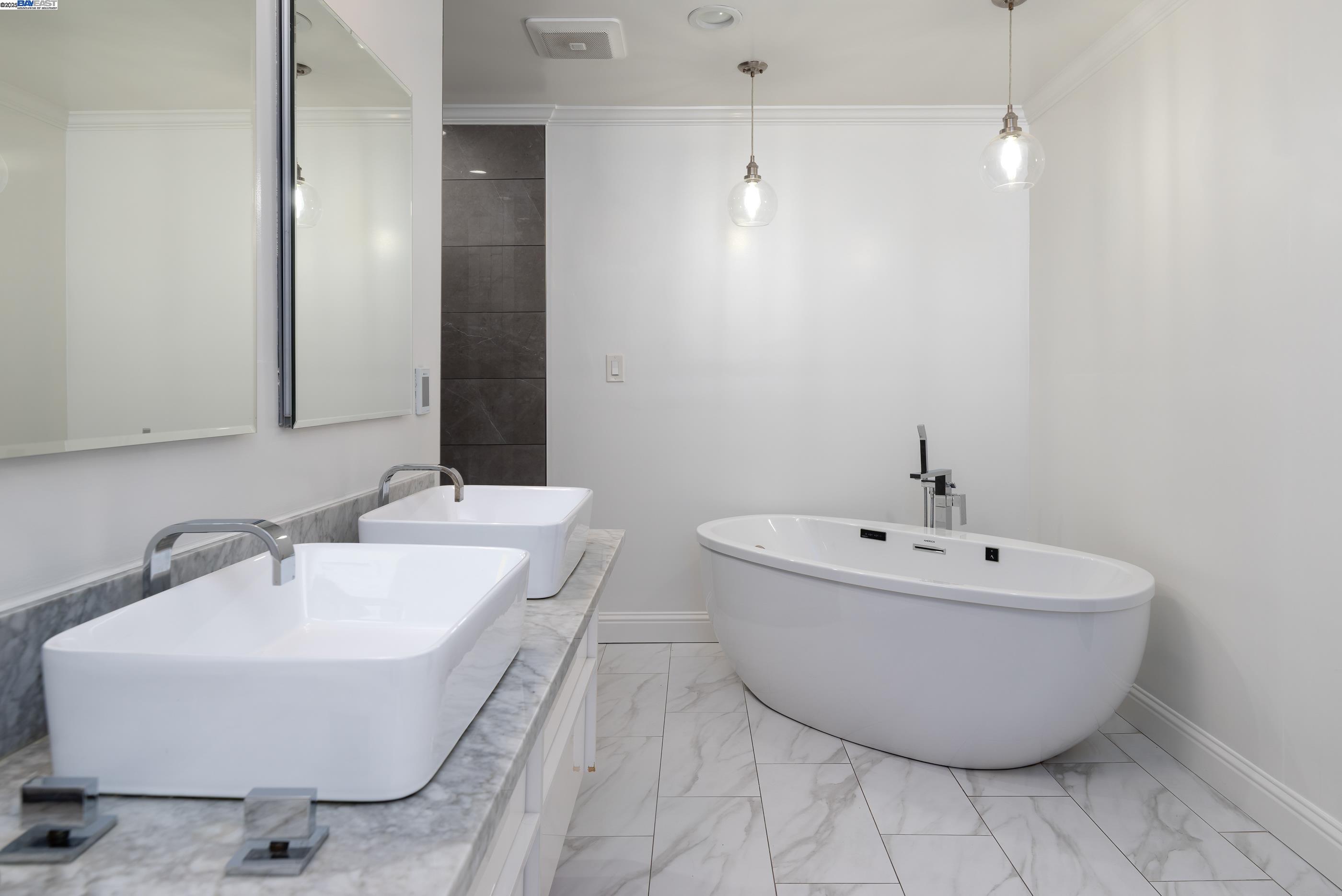 Photo #17: 41093029 Listing: Photo #17