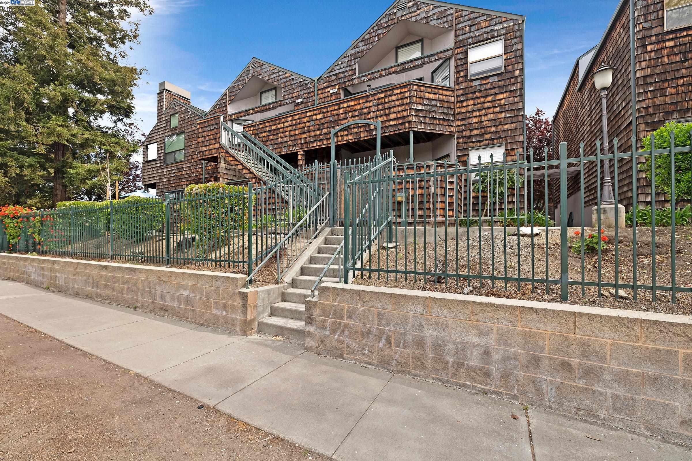 Photo #2: 41093033 Listing 