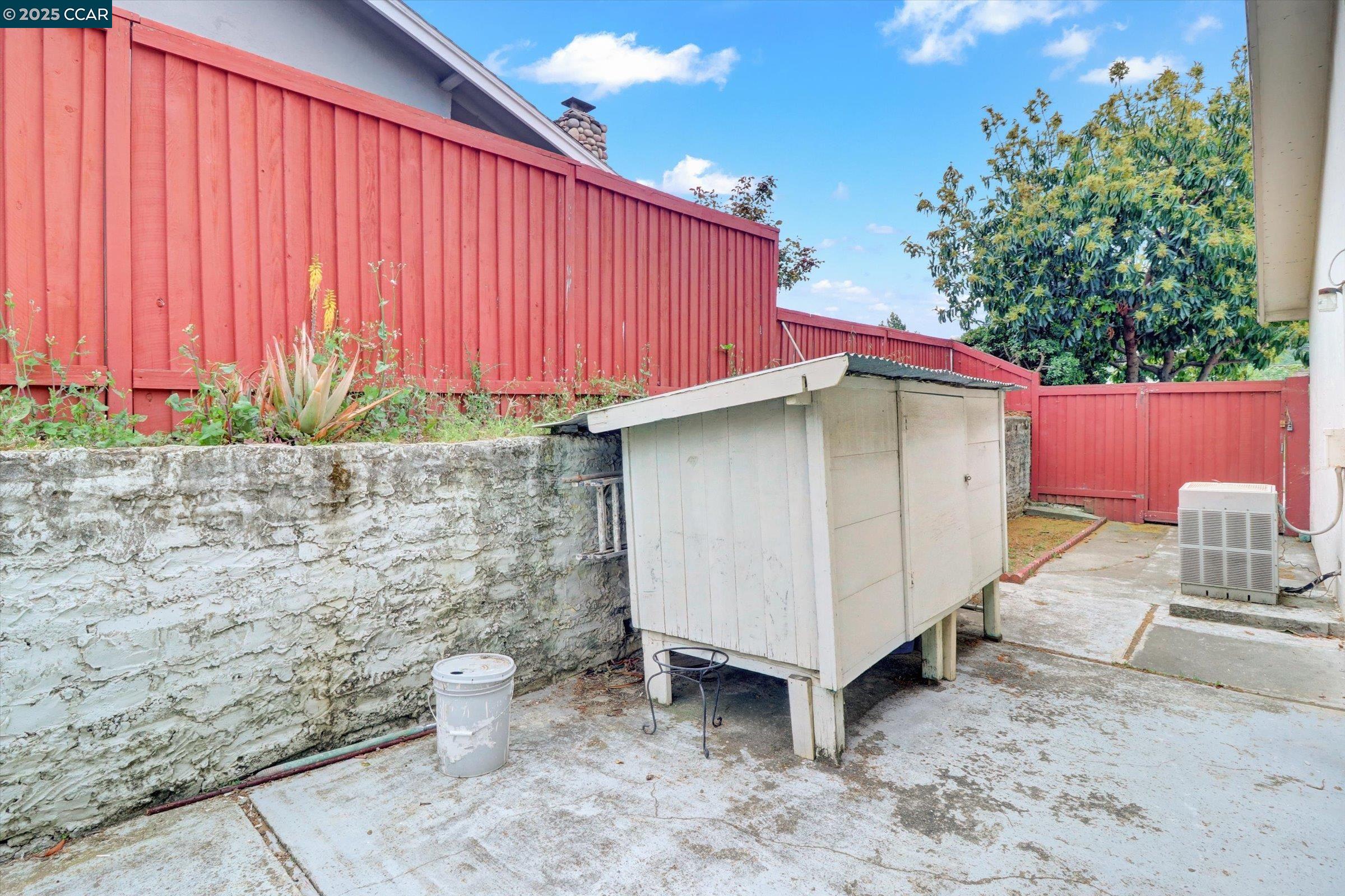 Detail Gallery Image 14 of 47 For 1200 Loyola Way, Vallejo,  CA 94589 - 3 Beds | 2 Baths