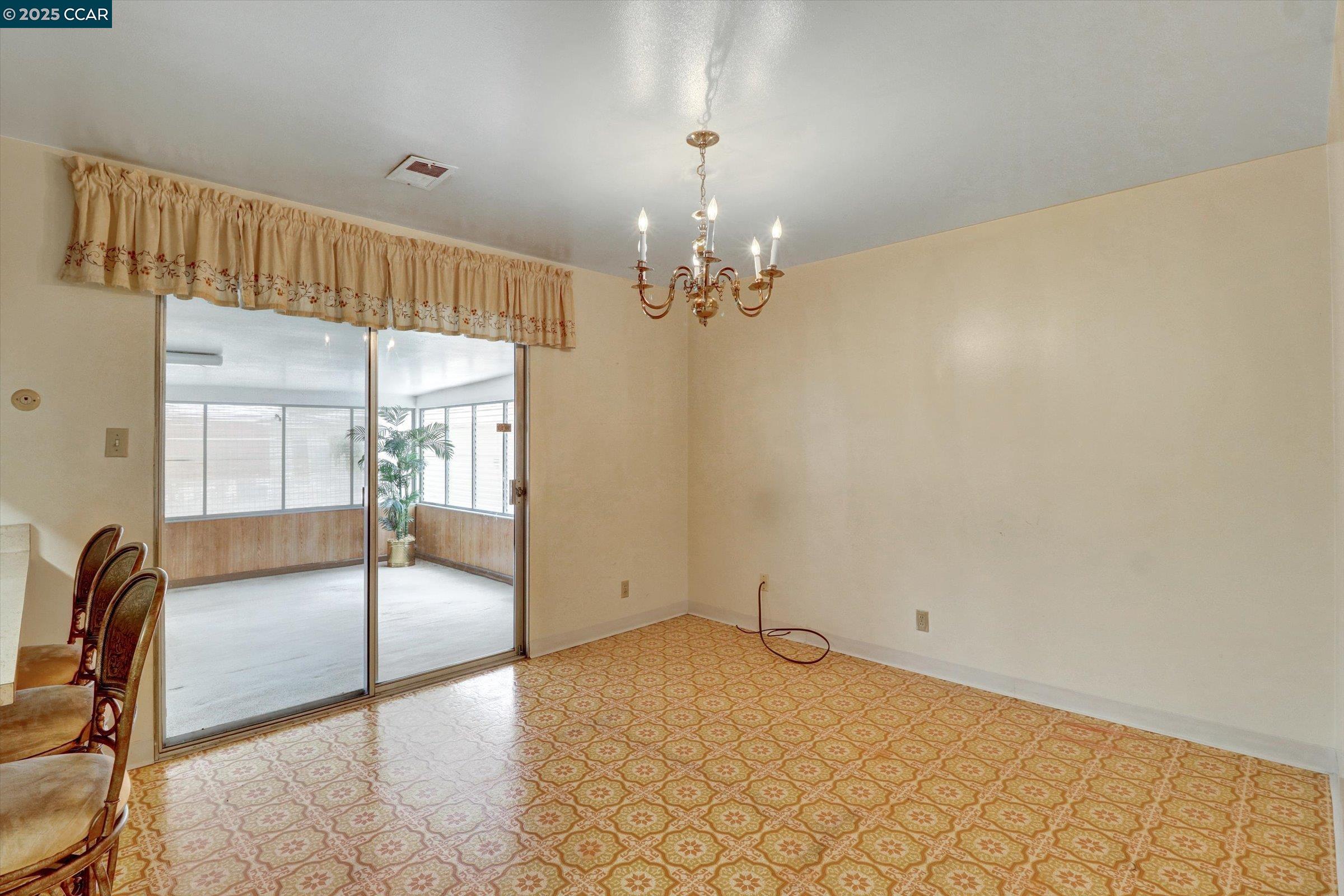 Detail Gallery Image 25 of 47 For 1200 Loyola Way, Vallejo,  CA 94589 - 3 Beds | 2 Baths