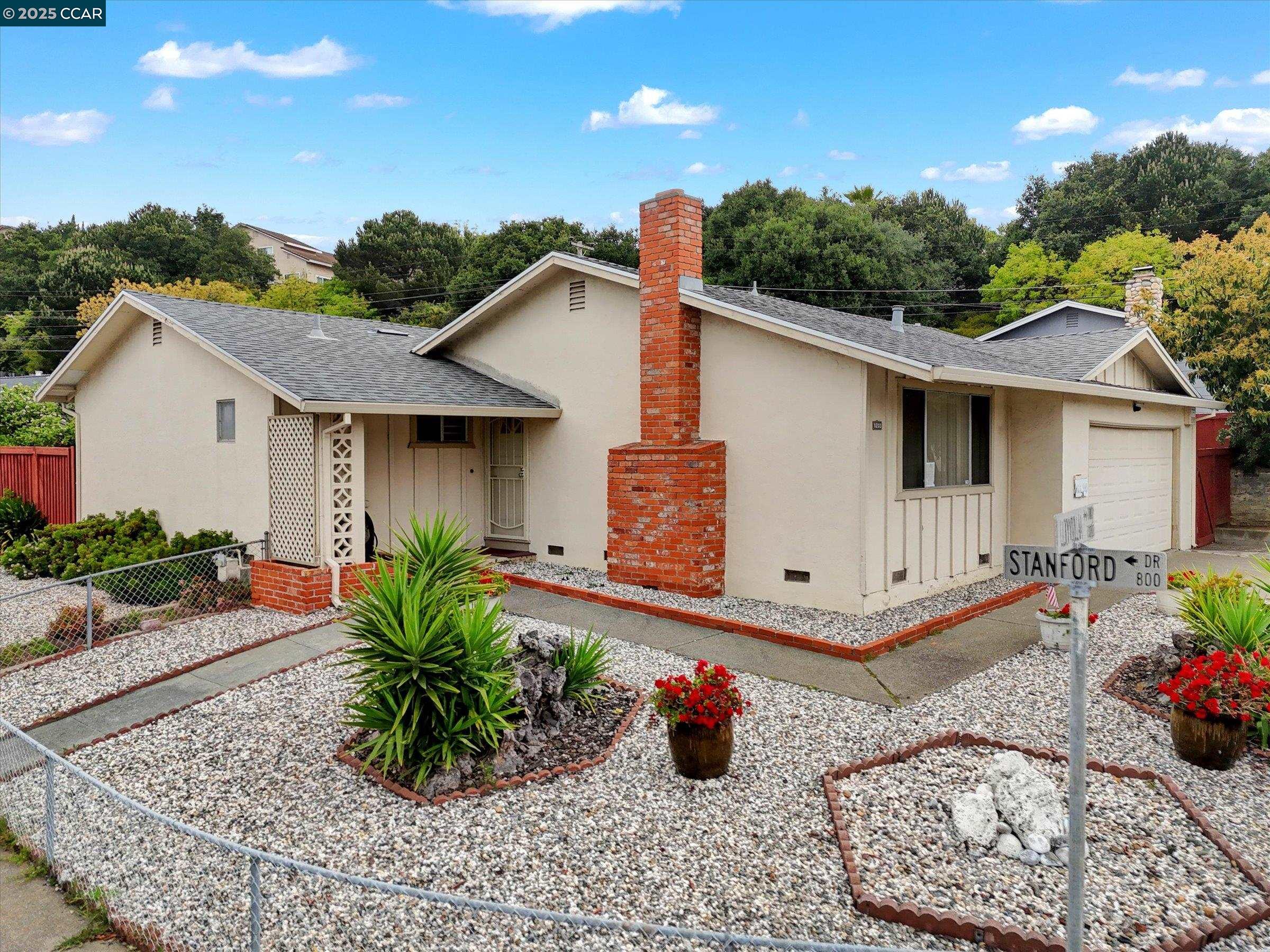 Detail Gallery Image 5 of 47 For 1200 Loyola Way, Vallejo,  CA 94589 - 3 Beds | 2 Baths