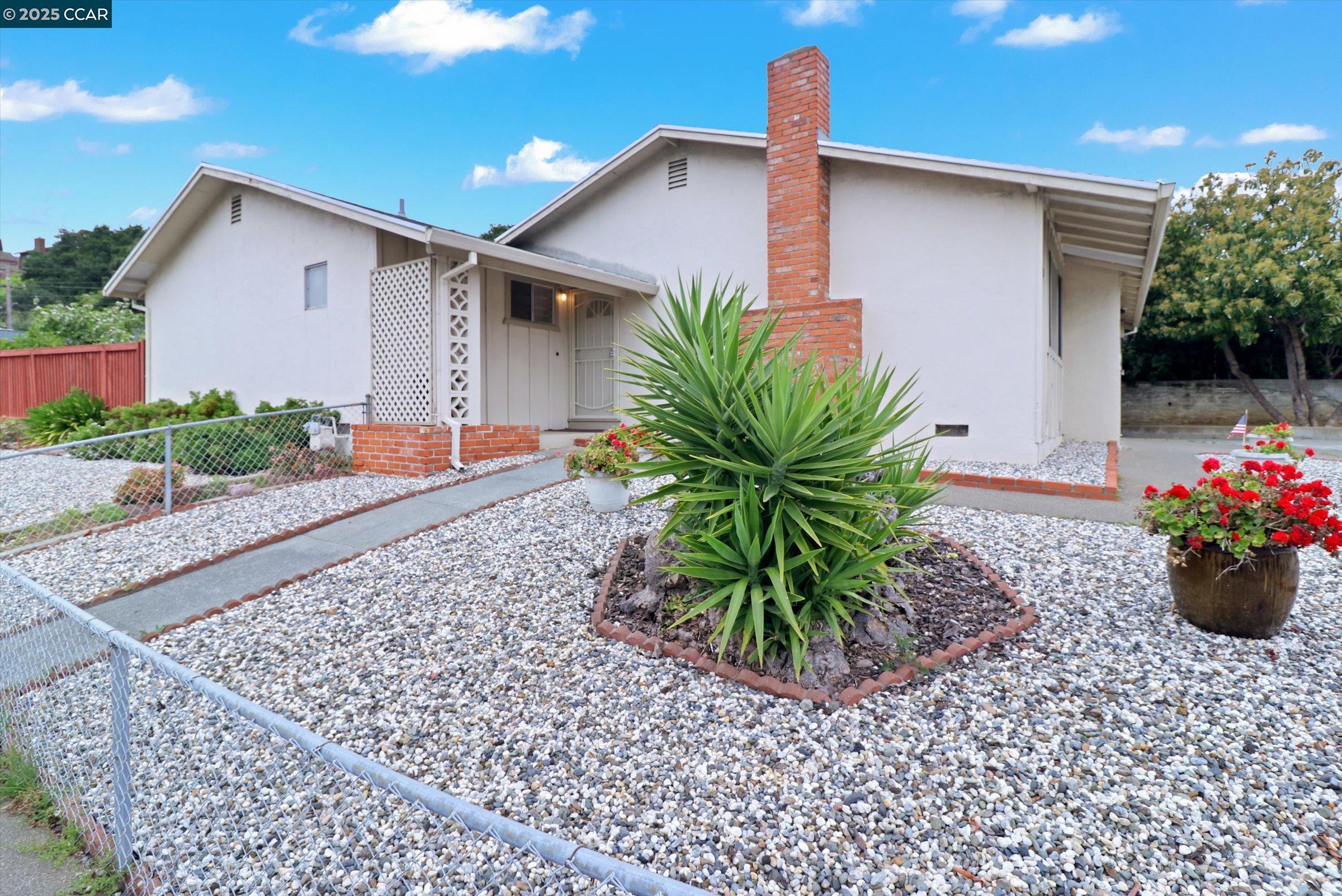 Detail Gallery Image 46 of 47 For 1200 Loyola Way, Vallejo,  CA 94589 - 3 Beds | 2 Baths