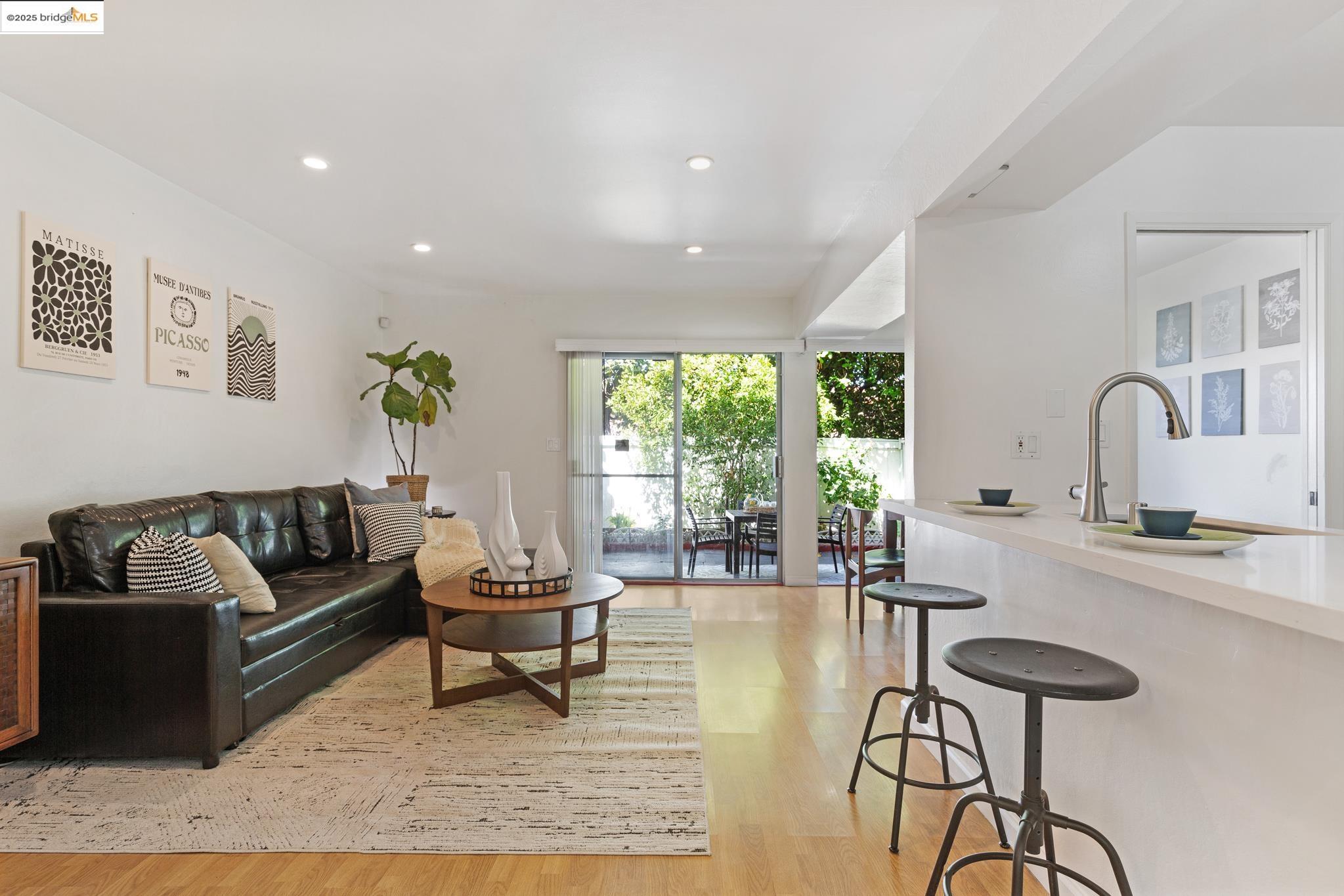 MLS: 41093039 Condo For Sale