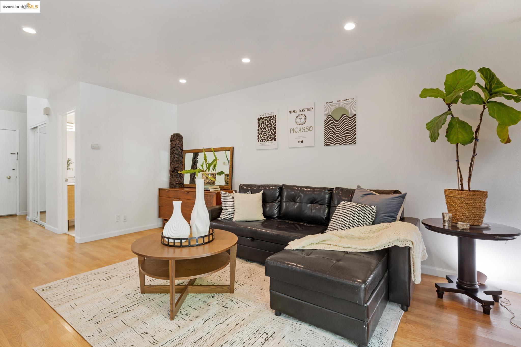 Photo #6: 41093039 Listing: Photo #6
