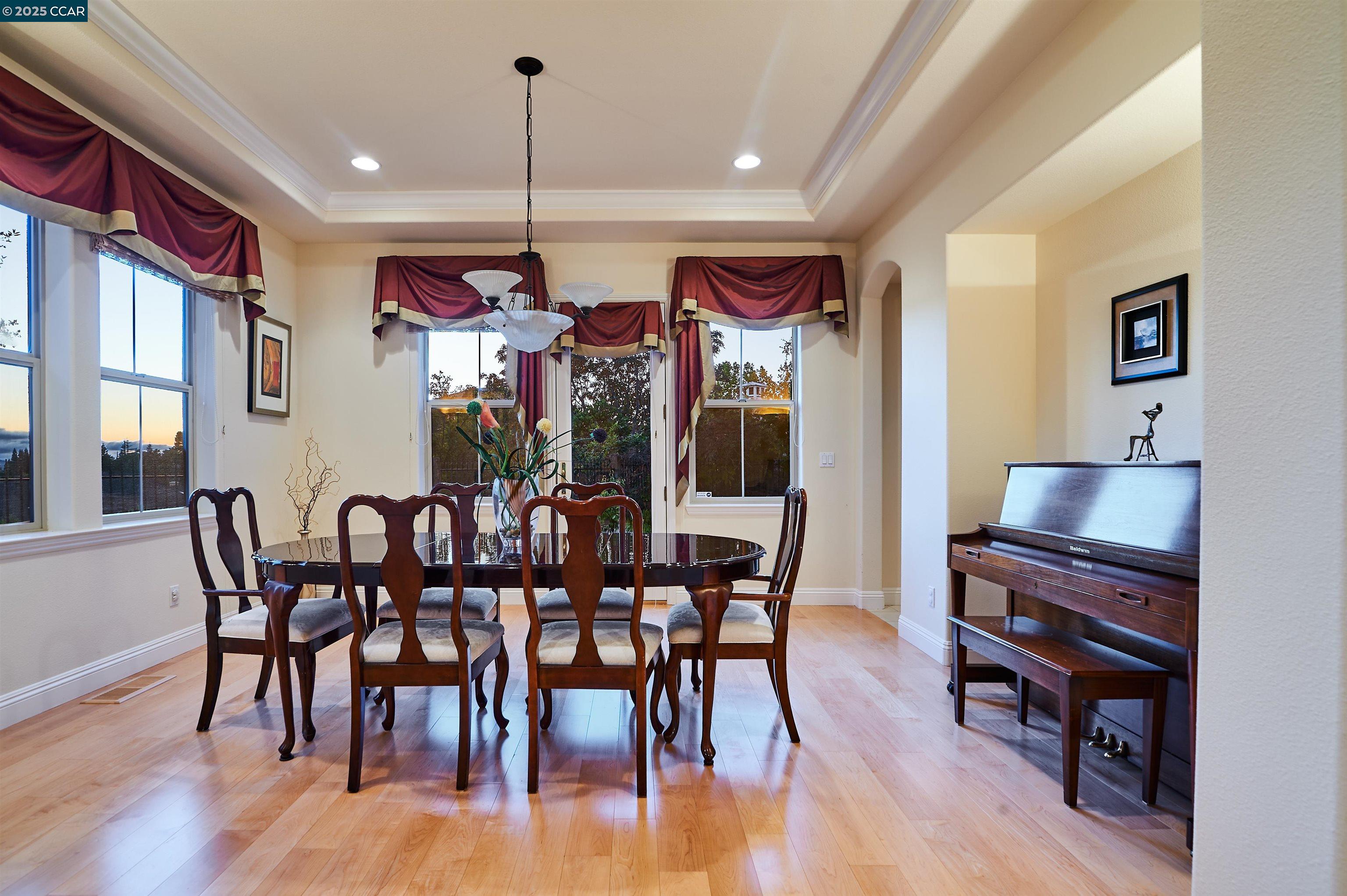 Detail Gallery Image 15 of 50 For 135 Diablo Ranch Ct, Danville,  CA 94506 - 5 Beds | 5/1 Baths