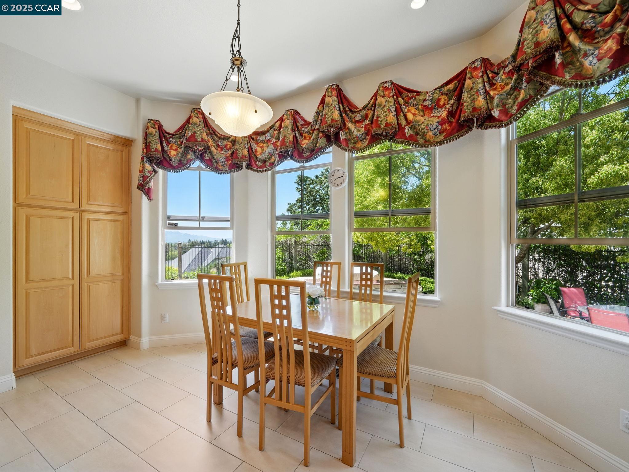 Detail Gallery Image 18 of 50 For 135 Diablo Ranch Ct, Danville,  CA 94506 - 5 Beds | 5/1 Baths