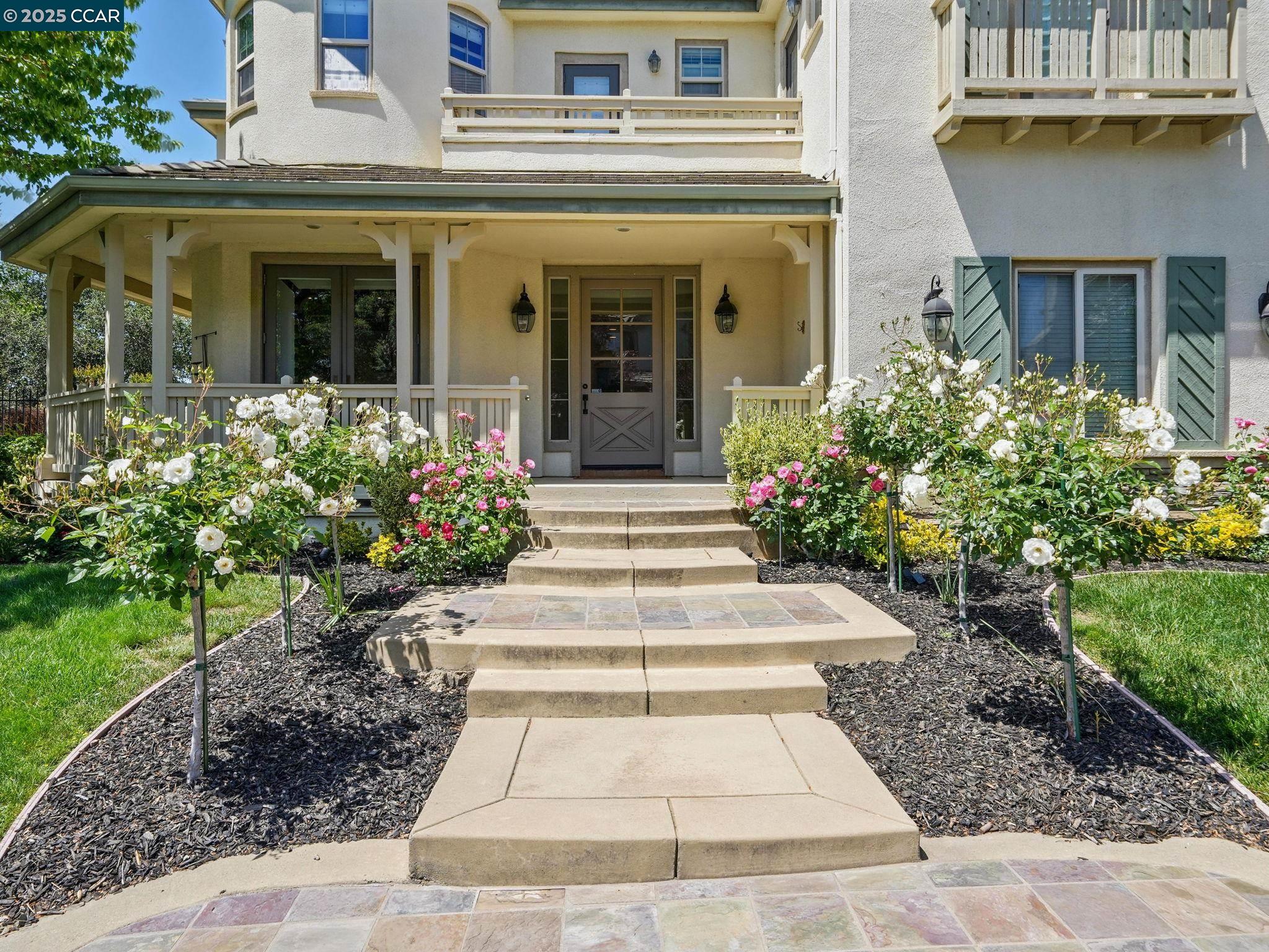 Detail Gallery Image 3 of 50 For 135 Diablo Ranch Ct, Danville,  CA 94506 - 5 Beds | 5/1 Baths