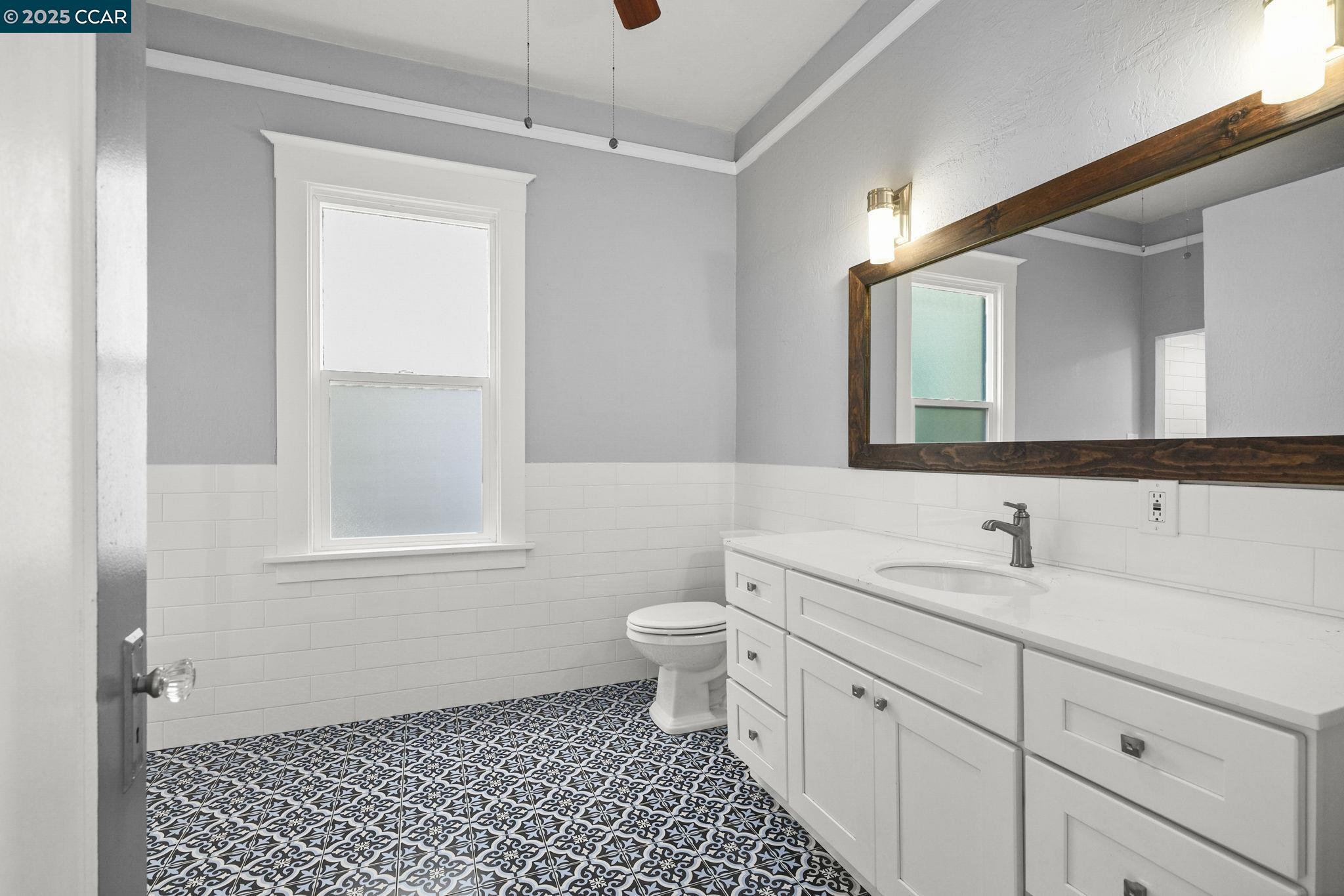Detail Gallery Image 19 of 45 For 414 Bay St, Crockett,  CA 94525 - 3 Beds | 2 Baths
