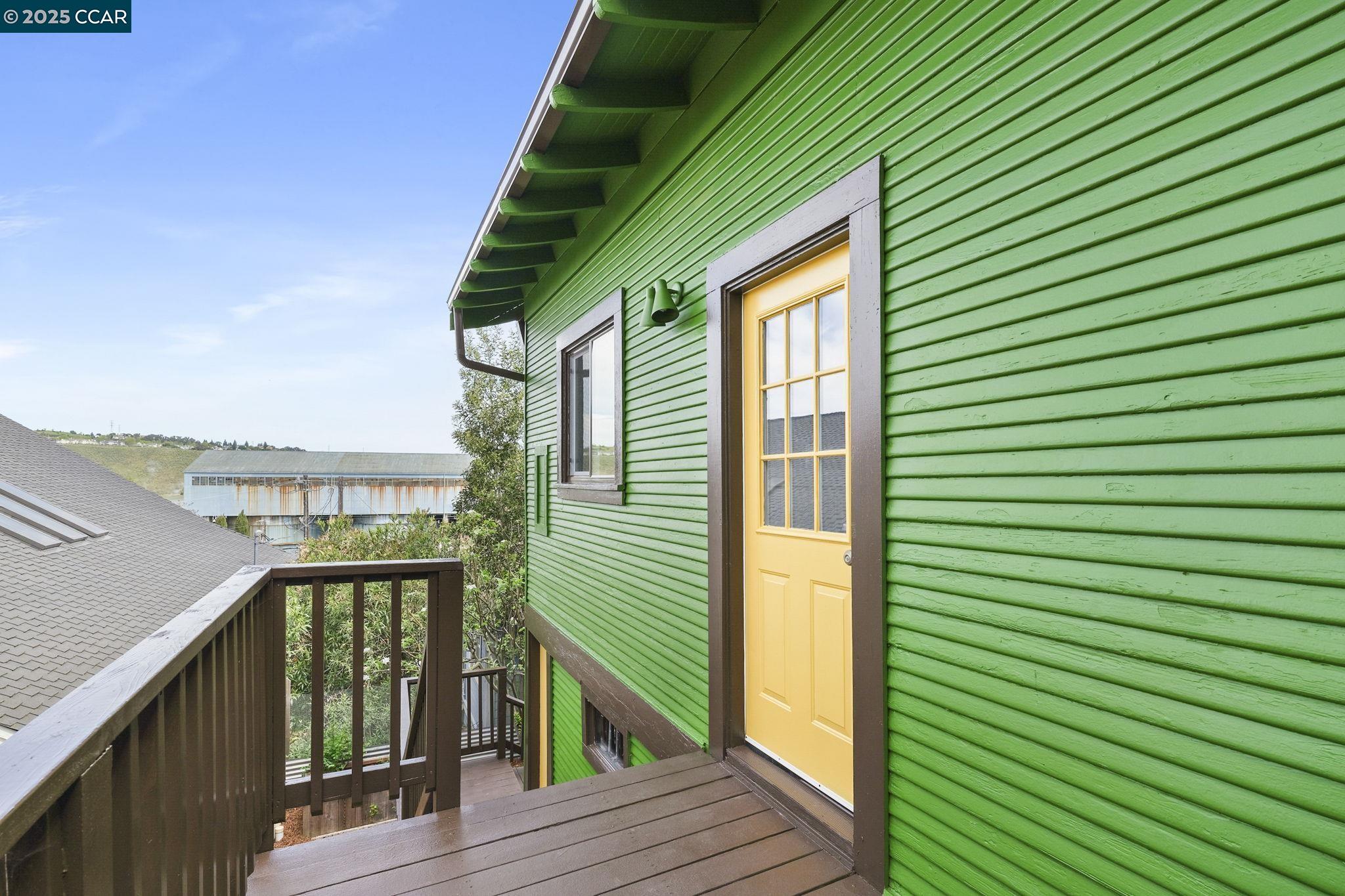 Detail Gallery Image 31 of 45 For 414 Bay St, Crockett,  CA 94525 - 3 Beds | 2 Baths