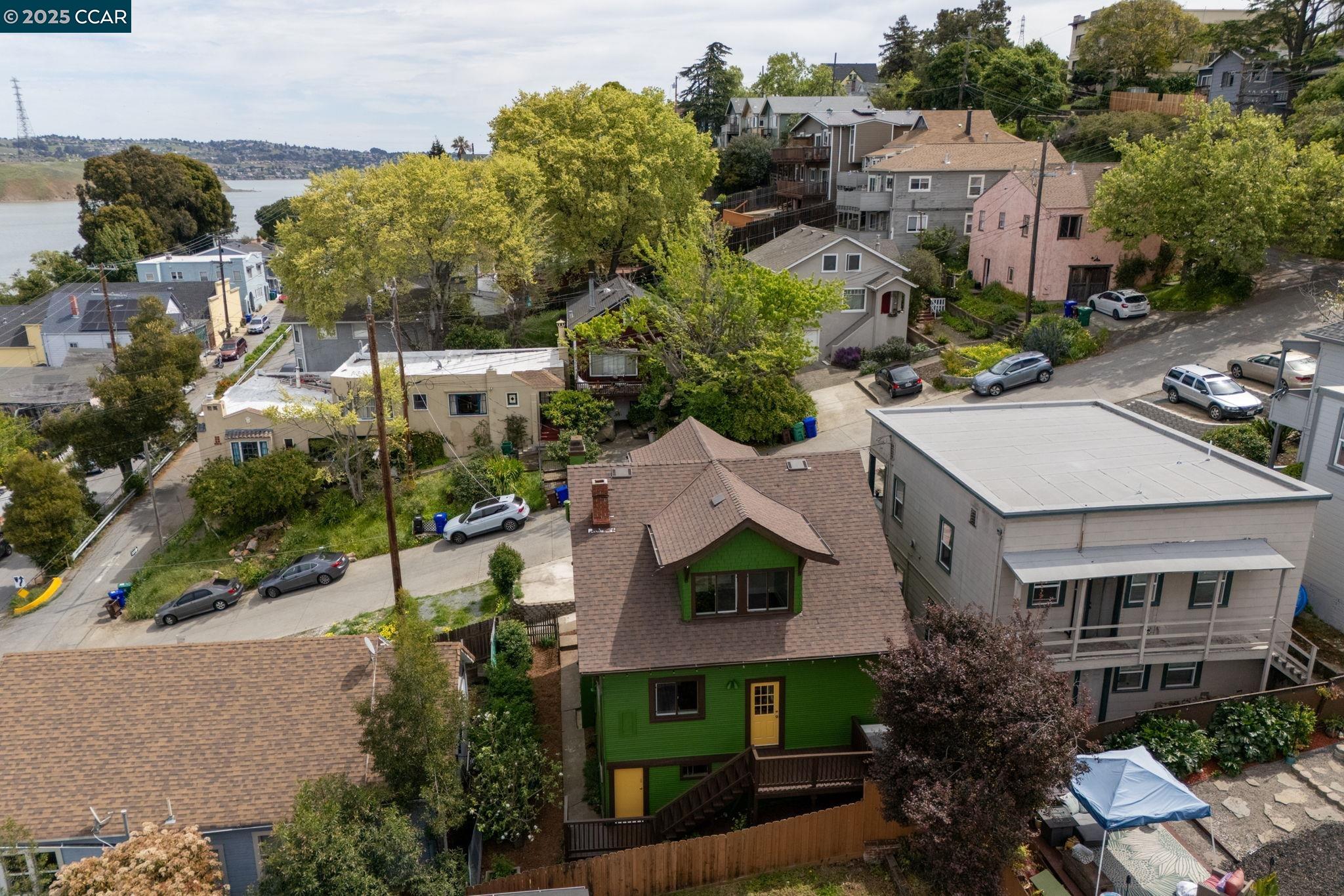 Detail Gallery Image 35 of 45 For 414 Bay St, Crockett,  CA 94525 - 3 Beds | 2 Baths