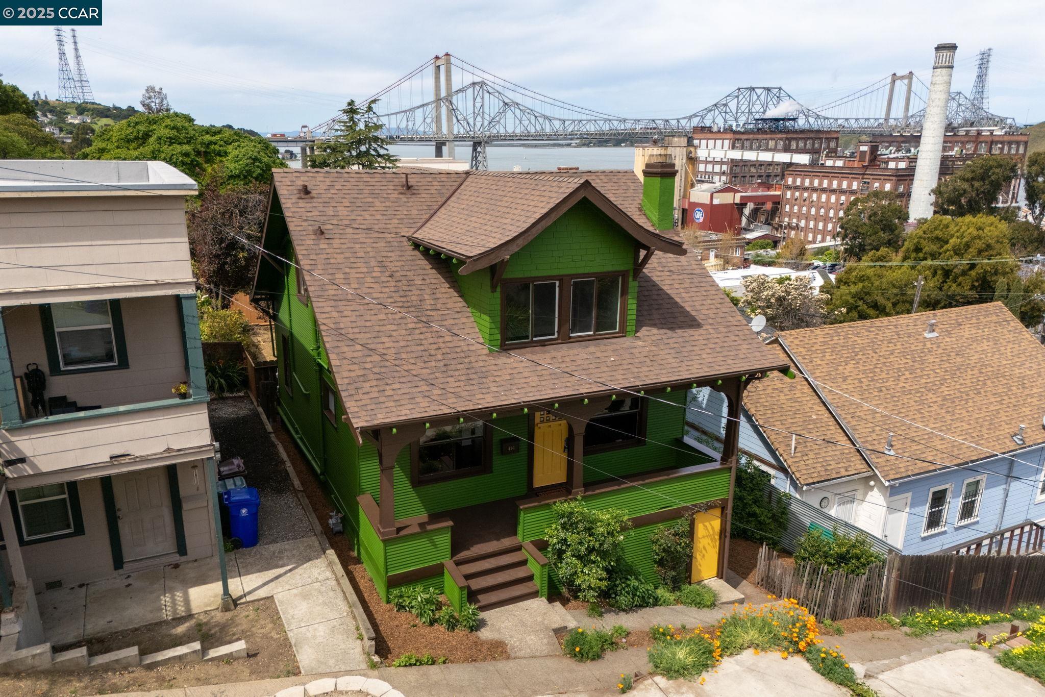 Detail Gallery Image 6 of 45 For 414 Bay St, Crockett,  CA 94525 - 3 Beds | 2 Baths