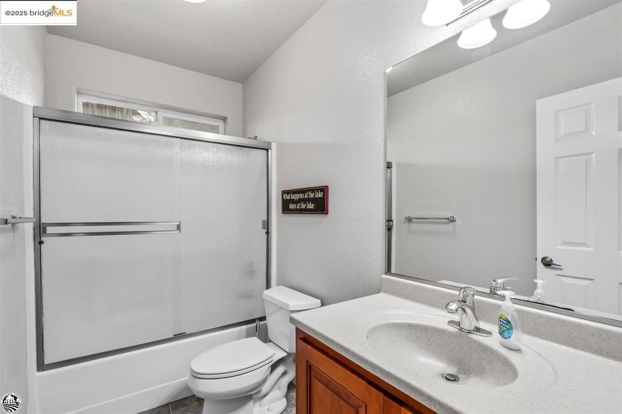 Detail Gallery Image 25 of 47 For 20421 Rock Canyon, Groveland,  CA 95321 - 5 Beds | 3 Baths