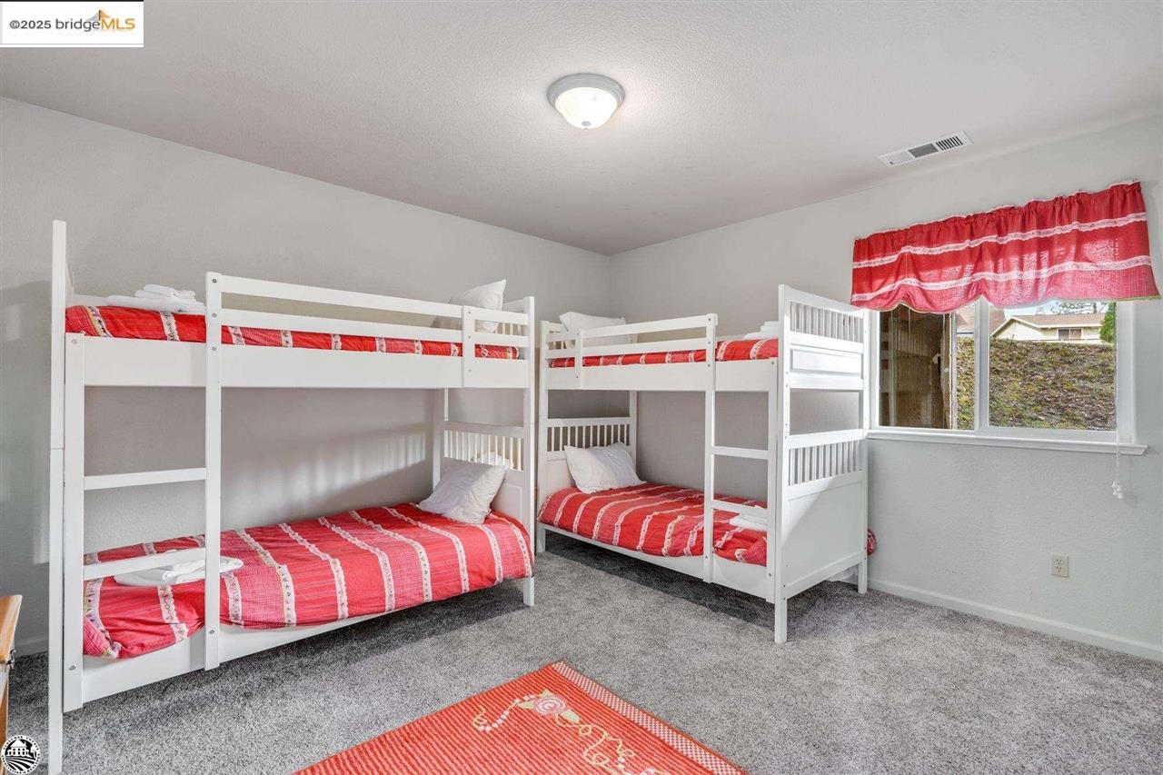Detail Gallery Image 26 of 47 For 20421 Rock Canyon, Groveland,  CA 95321 - 5 Beds | 3 Baths