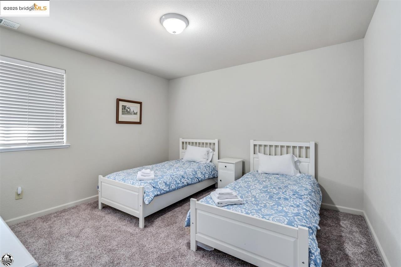 Detail Gallery Image 27 of 47 For 20421 Rock Canyon, Groveland,  CA 95321 - 5 Beds | 3 Baths